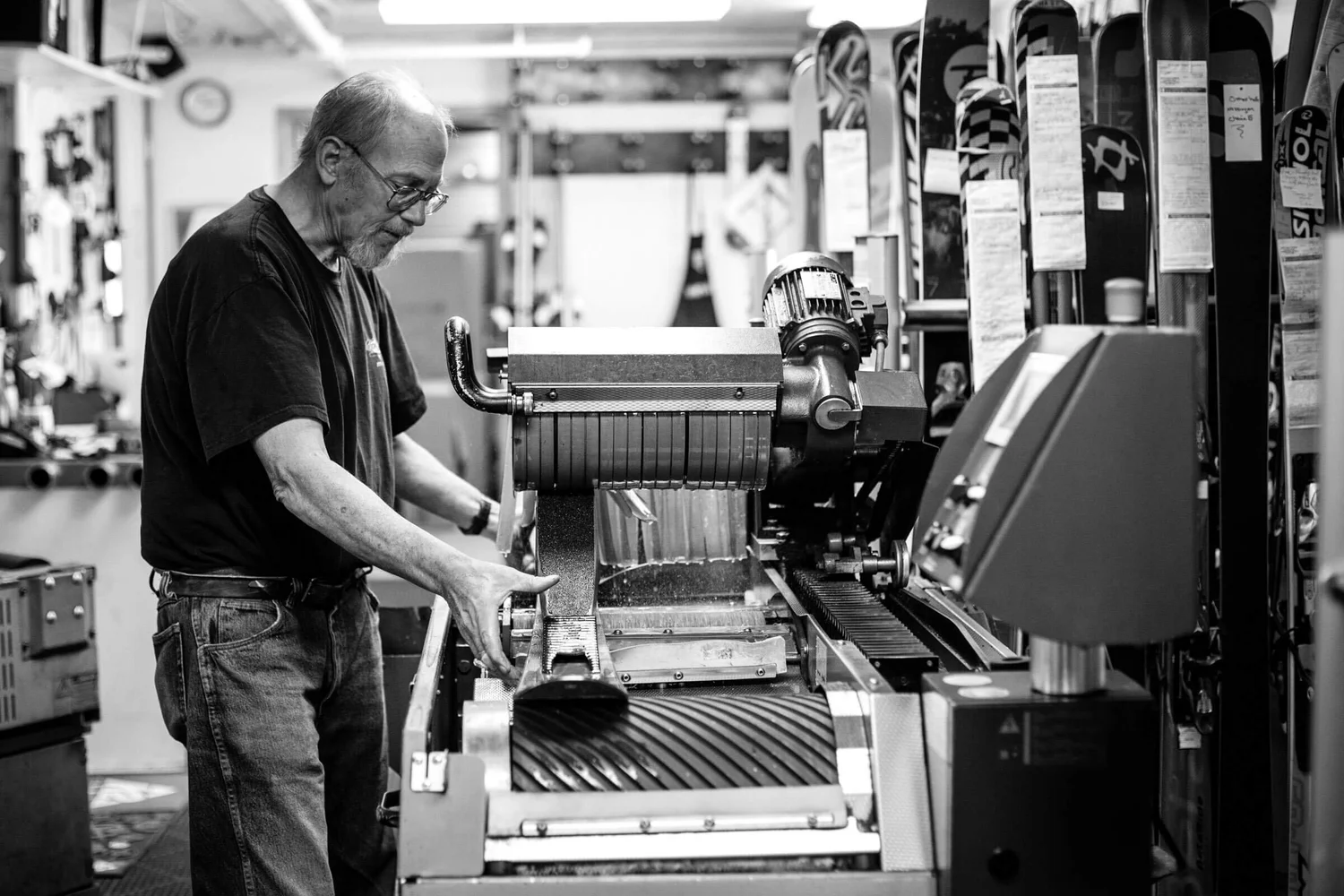 Ski Tuning & Repairs in Mammoth Lakes — Footloose Sports