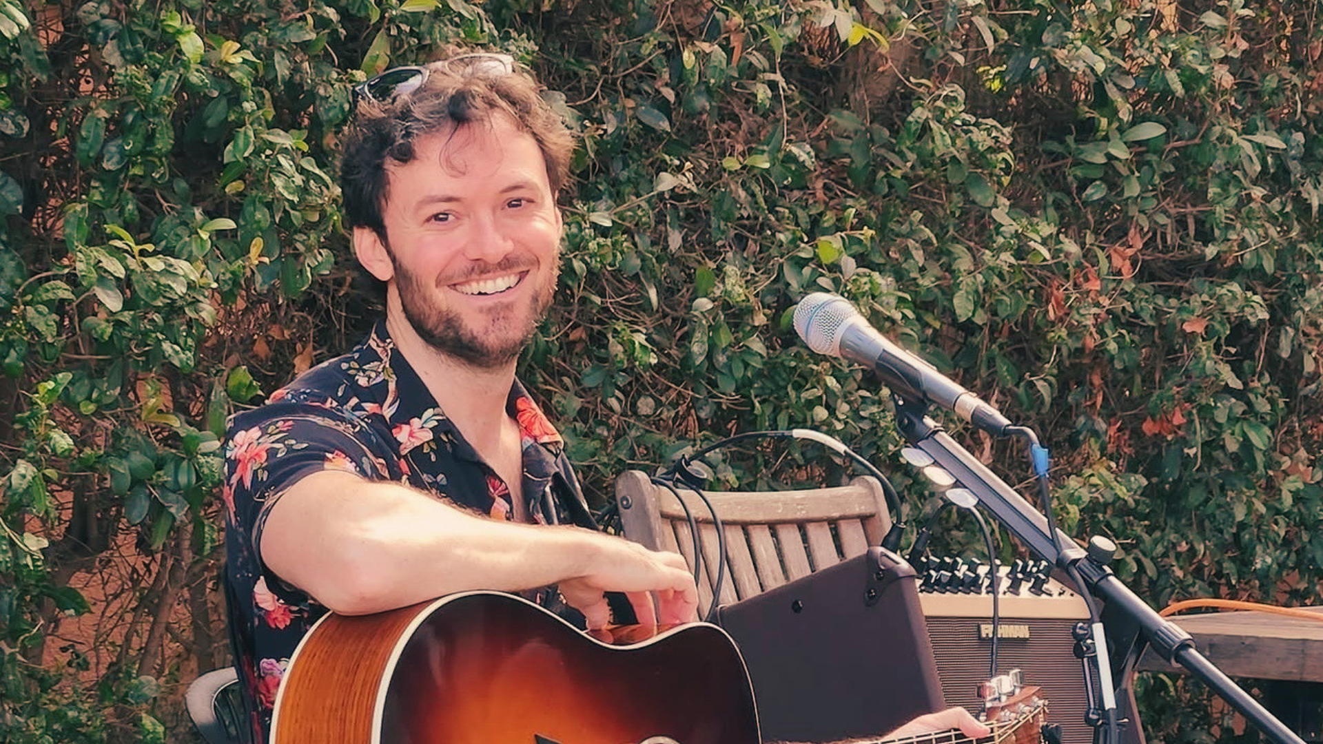 Live Music with Goodbye waves