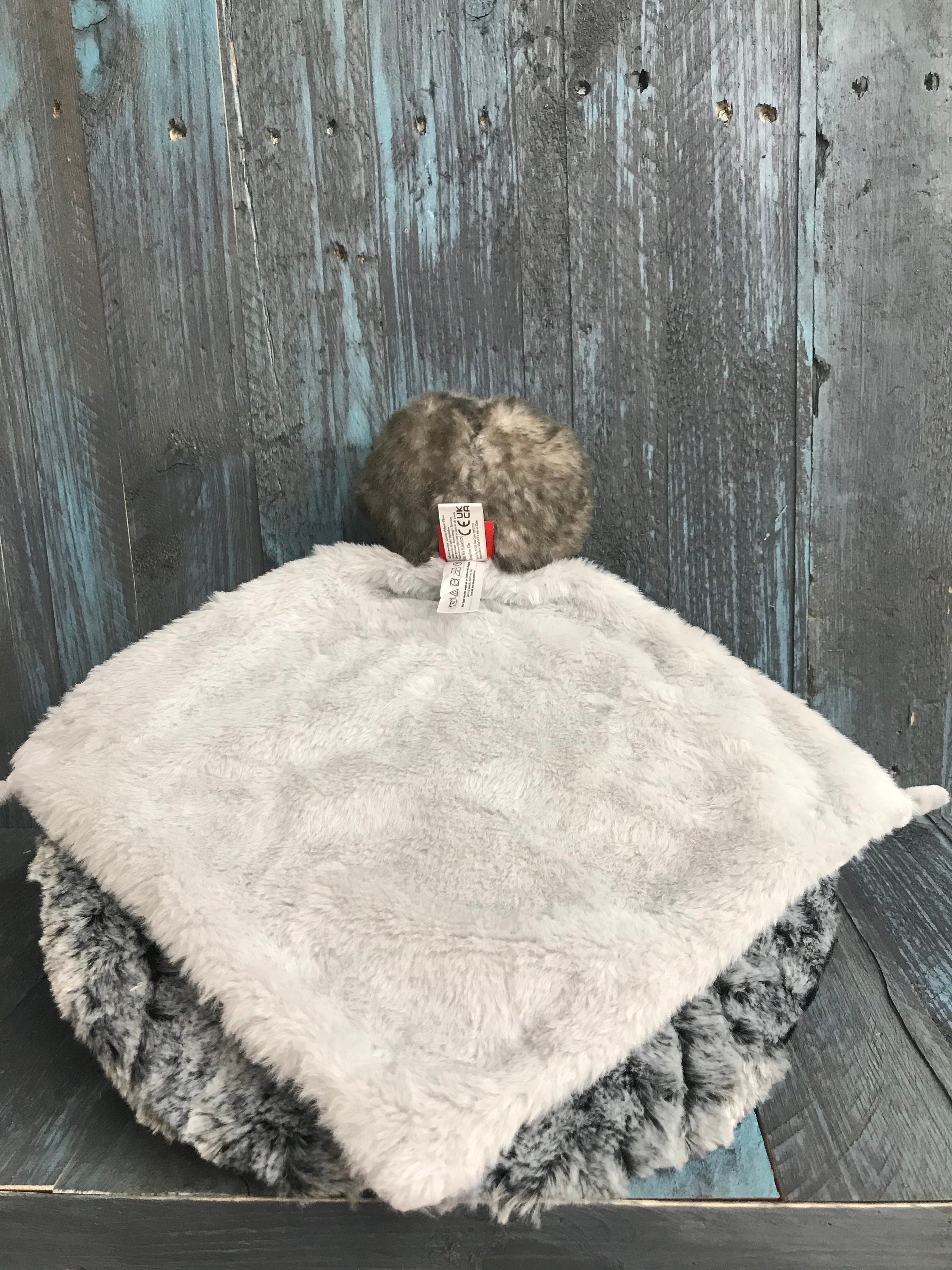 https://www.etsy.com/img/29382082/r/il/70d075/4061100537/il_fullxfull.4061100537_nva3.jpg