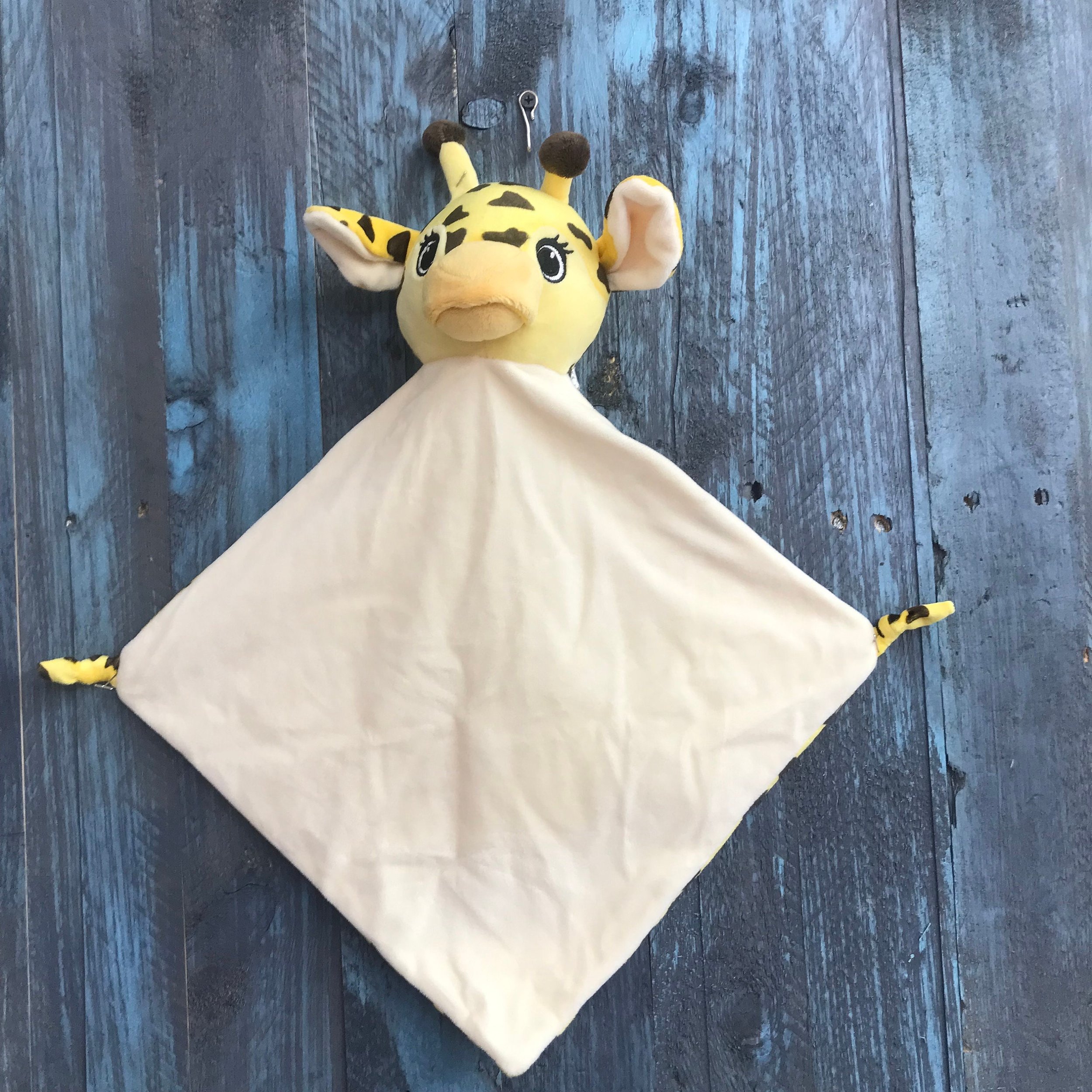 https://www.etsy.com/img/29382082/r/il/eba441/4387903326/il_fullxfull.4387903326_fx59.jpg