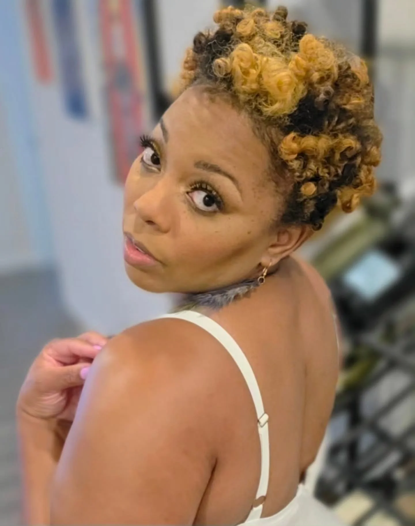 Newark Museum of Art ✨️ #ArtAfterDark is the ultimate fusion of art, music, and community.

It's Newark Pride Month and the CATEGORY IS&hellip; electrifying immersive experiences‼️ 

Last night, I visited the museum and enjoyed an official LGBTQ ball