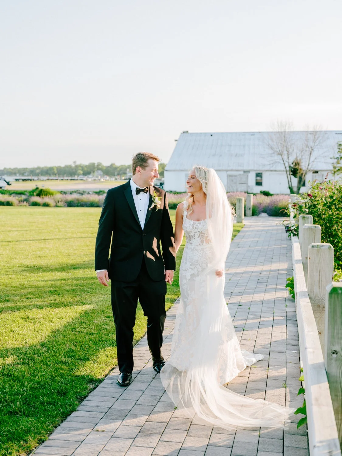 peconic-bay-yacht-club-wedding-1019.jpg