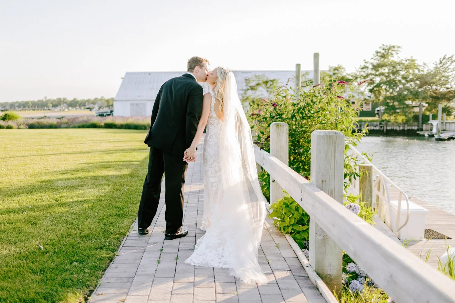 peconic-bay-yacht-club-wedding-5363.jpg
