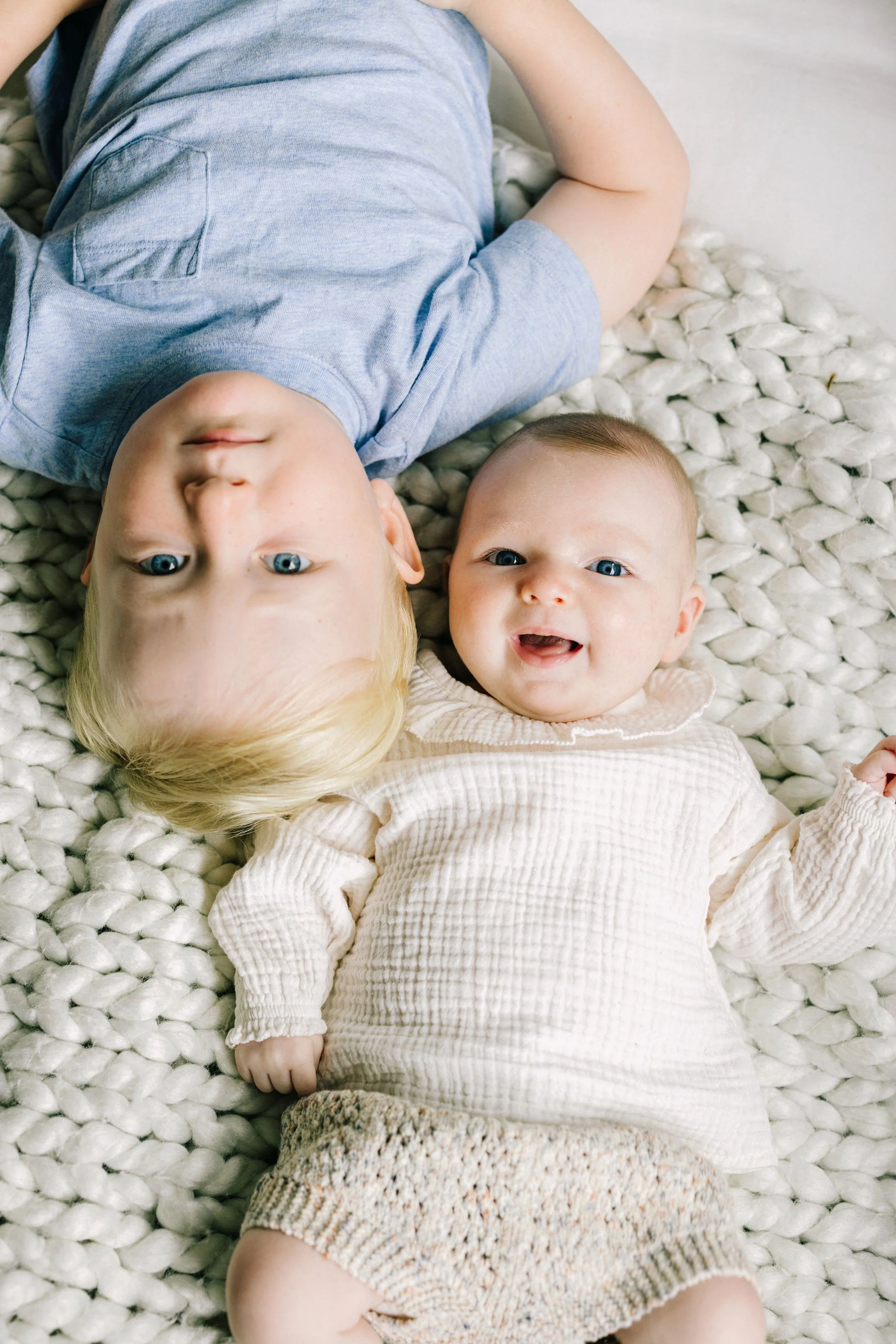 Colorado newborn family photography session with new baby