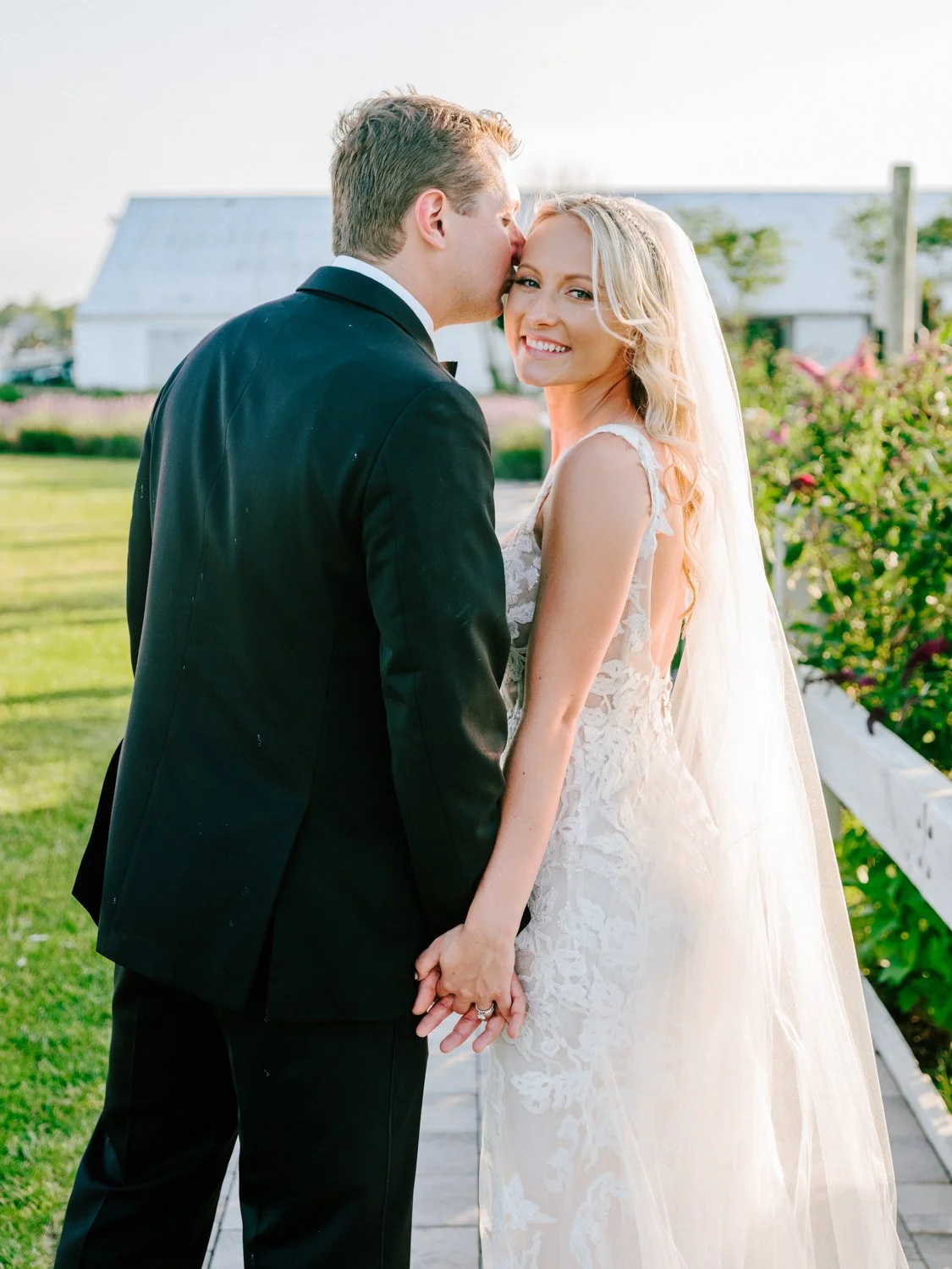peconic-bay-yacht-club-wedding-0967.jpg