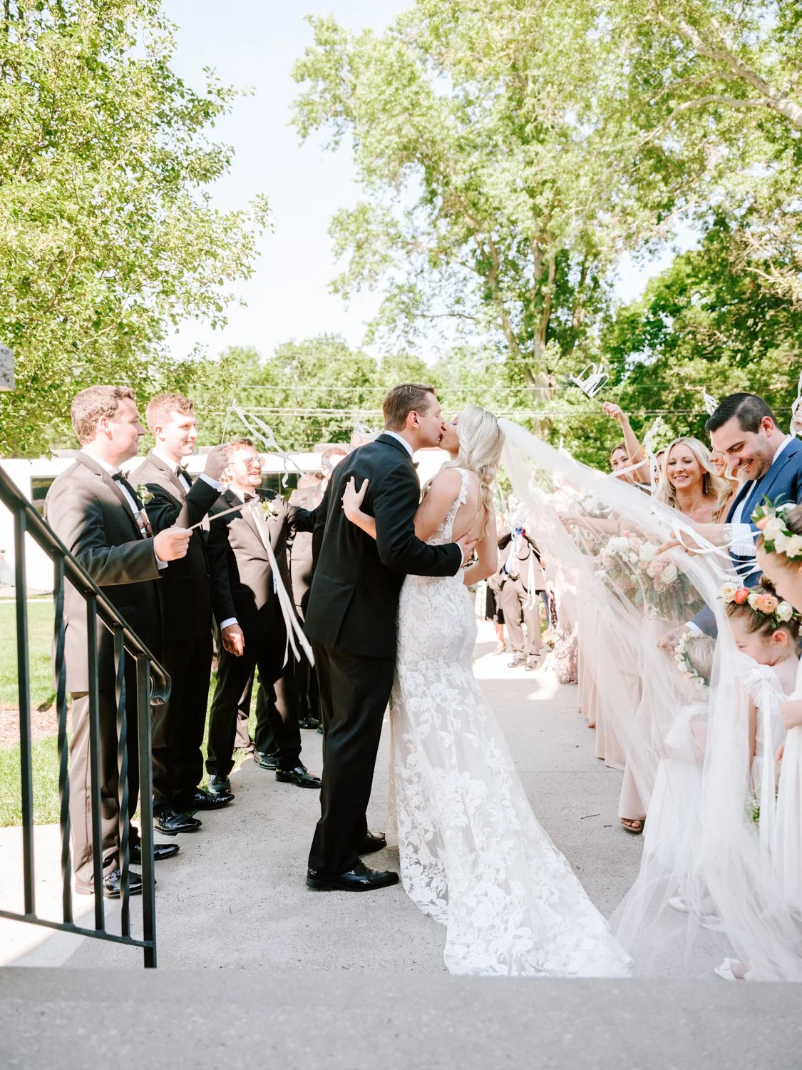 peconic-bay-yacht-club-wedding-0366.jpg