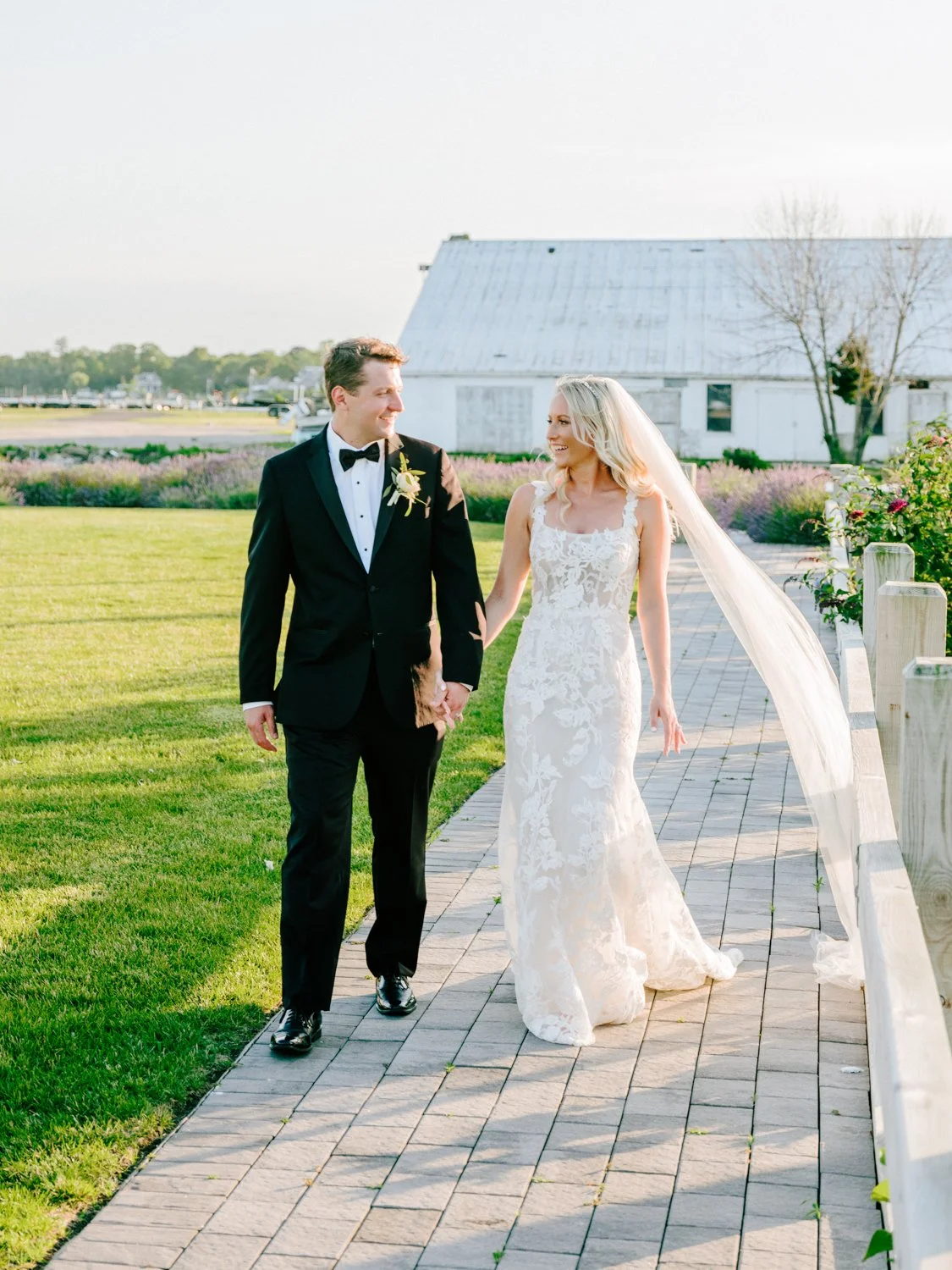 peconic-bay-yacht-club-wedding-1010.jpg