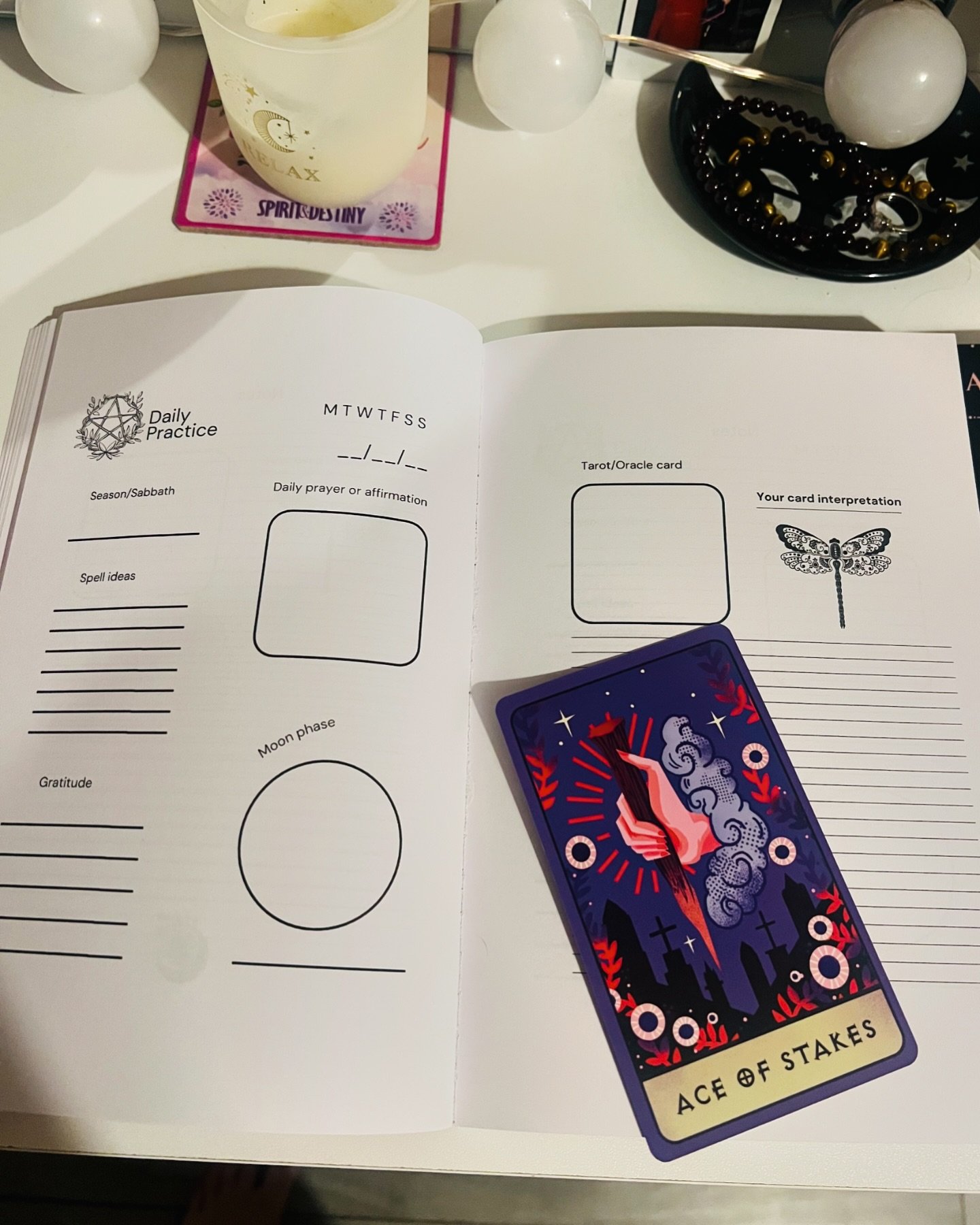 🌙Starting my morning with a card pull and journaling! Happy Monday!🌙 #pagansofinstagram #witchesofinstagram #tarotcards #tarotreading #tarotreadersofinstagram #wiccans