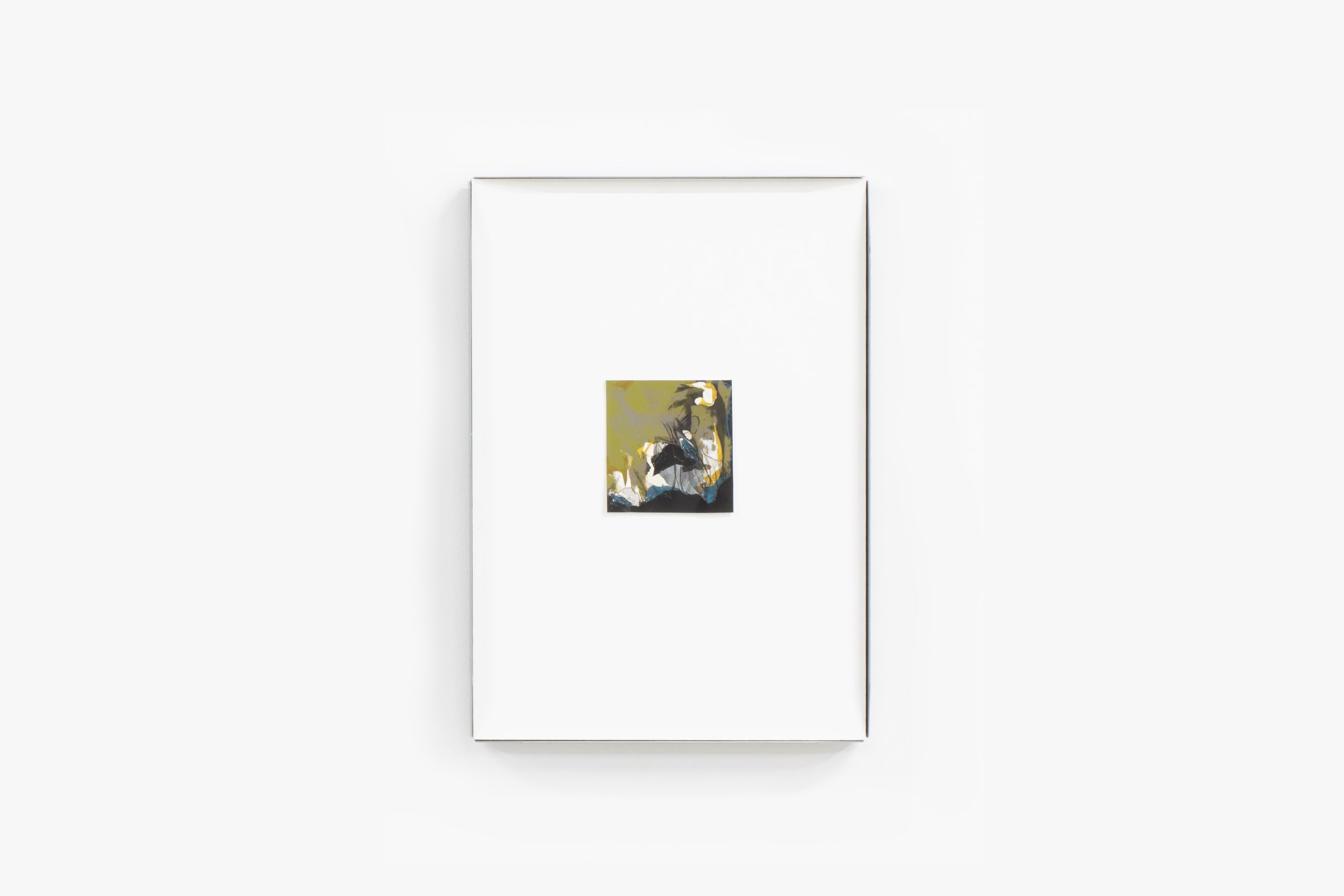 Marie Matusz
Swimmers on the shore, 2023 Polaroid
7,7 x 7,5 cm (not framed)