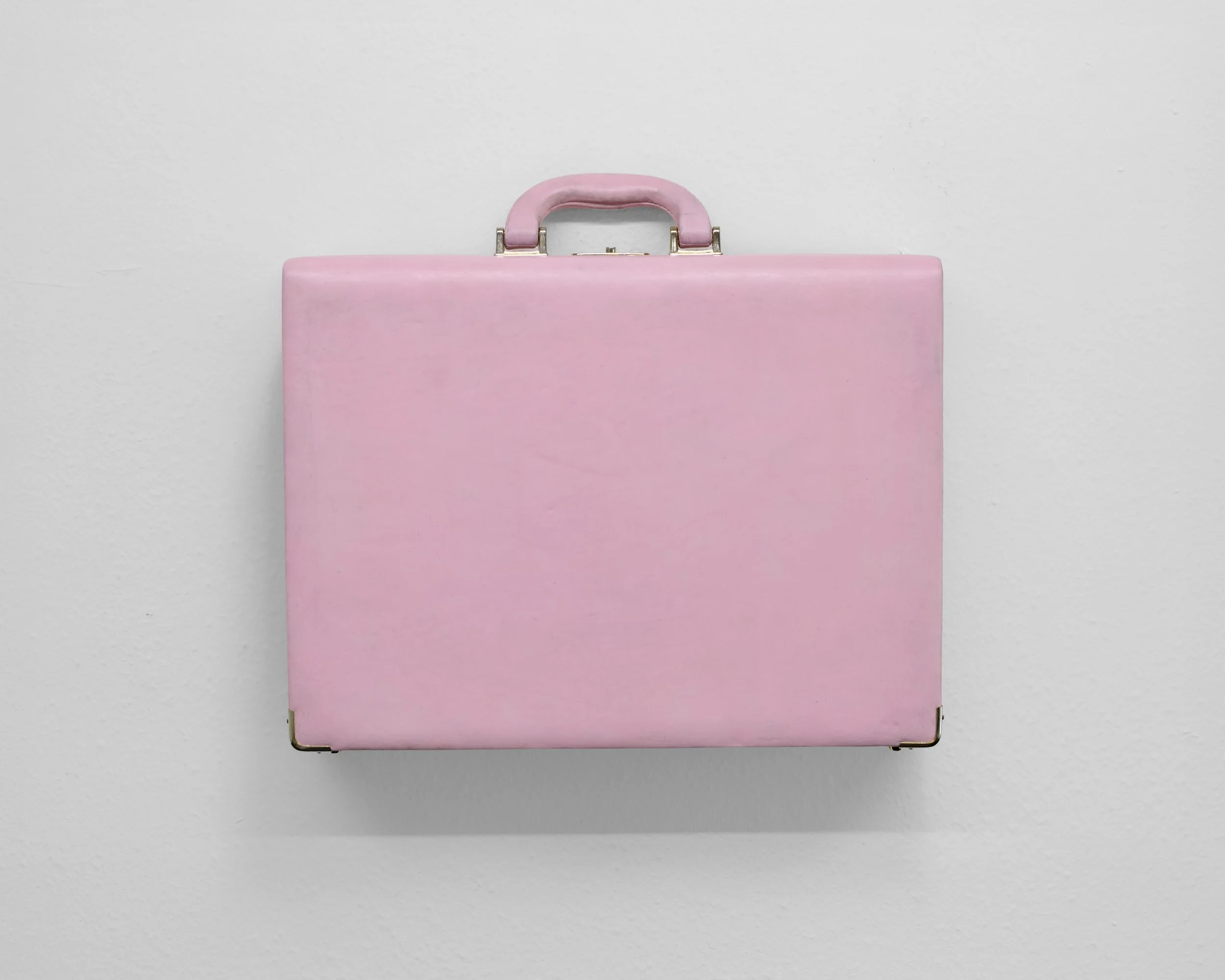 Julian-Jakob Kneer
Briefcase (Attaché, Pink), 2026
Leather, paint, metal hardware, perfume 
38 x 43 x 7 cm