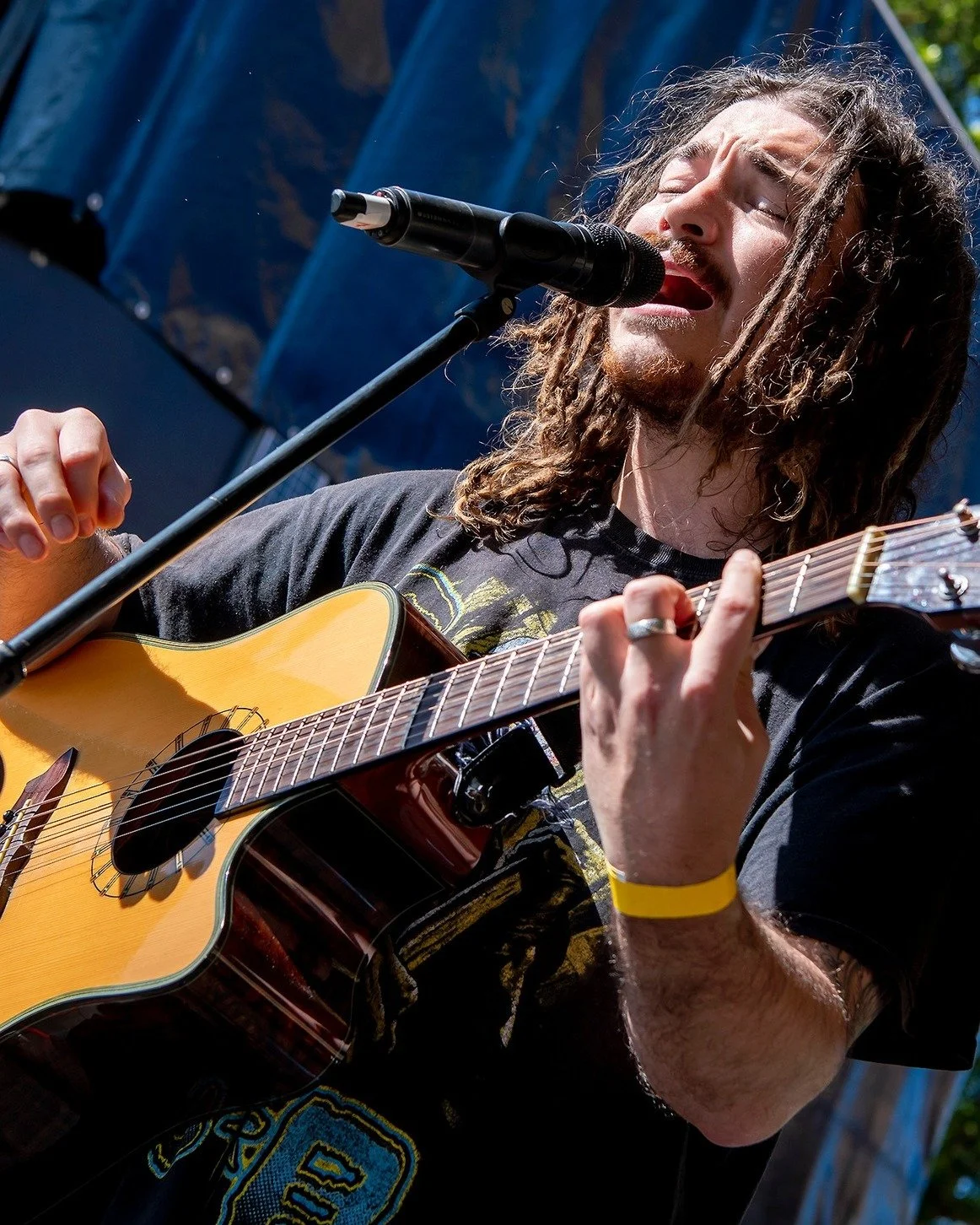 Friday Night Live Music 🎶

Enjoy live music from 🎤 @phoenixpritchardmusic in the Beer Garden tonight from 7pm 👏

See what else we have on ⬇️

🍻 Friday Happy Hour will be running from 3pm to 5pm

🚐 Our courtesy bus is now operating every day! For