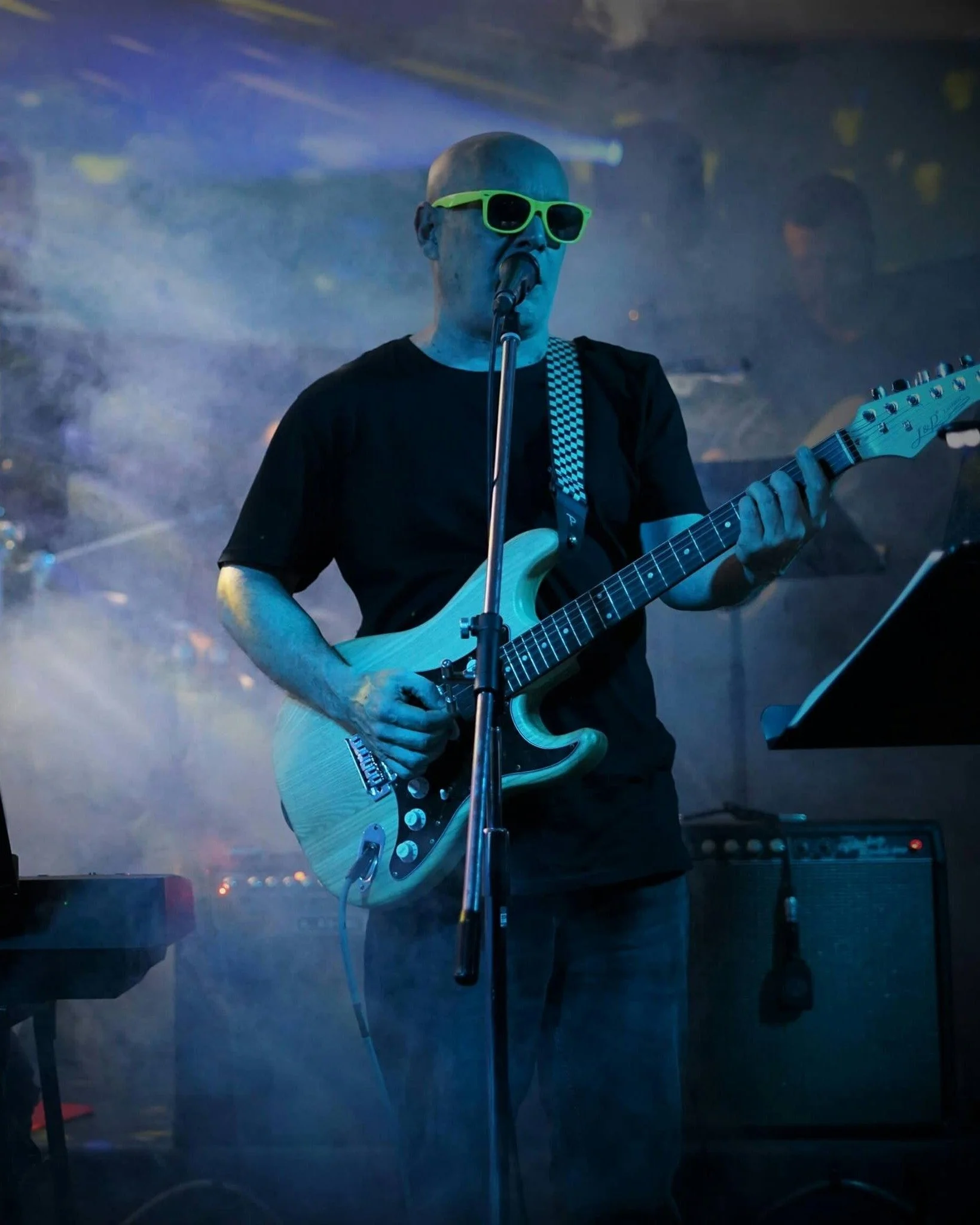 🎶 Saturday Live Music in our Beer Garden! 🎶

🎸 This afternoon, Andrew G is performing live from 2pm

🎶 Tonight, Mark Aberle take the stage from 7pm

🍖 Our Smokehouse Kitchen will be serving up delicious smoked meals from 11:30am - 5pm. The perfe