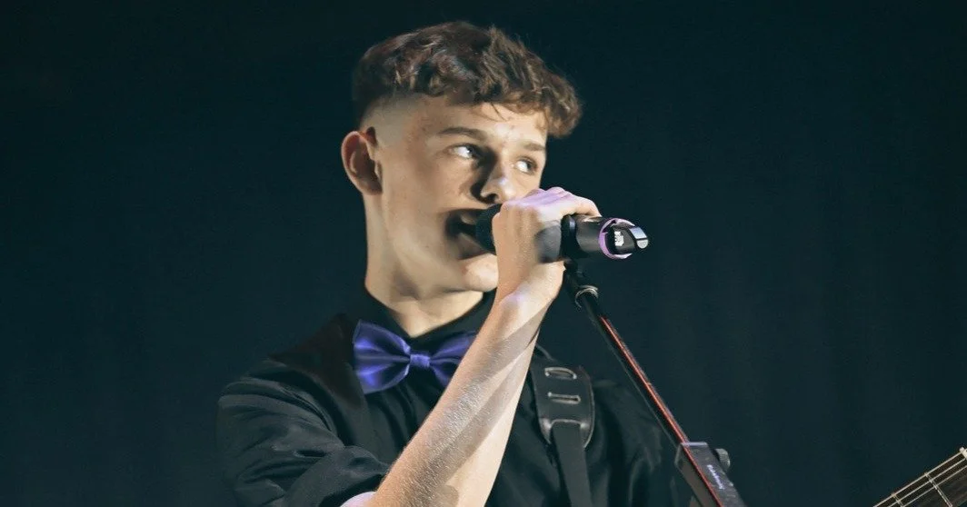 🎶 Saturday Live Music in our Beer Garden! 🎶

🎸 This afternoon, Ben Darby is performing live from 2pm

🎶 Tonight, Double Shuffle Duo take the stage from 7pm

🍖 Our Smokehouse Kitchen will be serving up delicious smoked meals from 11:30am. The per