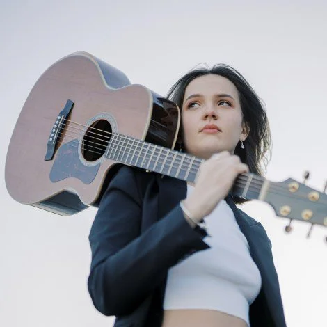 This is your Sunday lineup 👇

🎶 Lucy Watson live from 1pm
🎟️ Meat raffle from 2:30pm
🍺 $7 schooners from 2&ndash;5pm

Plus free pool all day &amp; the smokehouse firing from 11:30am 🔥

Good food, cold beers &amp; an easy arvo sorted 🍻

Get the 