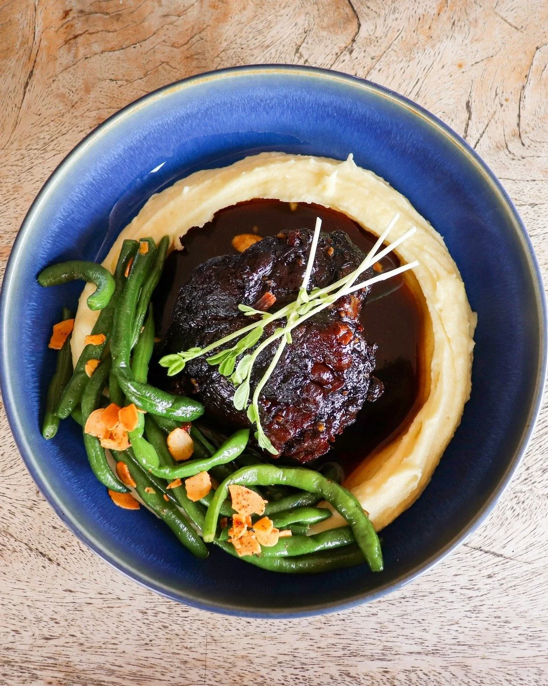 New on the menu 👀🔥

SMOKED BEEF CHEEK (GF)

Slow cooked, house smoked beef cheek. Melt-in-your-mouth tender 🤤
Served with mashed potato, green beans almondine &amp; dark beer jus

This one&rsquo;s comfort food done right 👌

👇 Let us know what yo