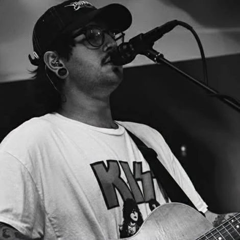 🎶 Sunday Sessions at The Valley 🎶

Wind down the weekend the right way with live music from Loch from 1PM 👏

PLUS
🍻 $7 schooners VBH Sessions Lager from 2&ndash;5PM 
🎟️ Meat raffle from 2:30PM (drawn at 5PM) tickets just $2 from the bar
🎱 Free 