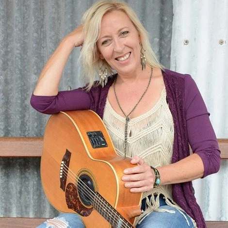 We&rsquo;ve got your ANZAC Day sorted from arvo &rarr; night 👇

🎸 Romney Watts live from 2pm
🎶 Zane Penn Duo from 7pm

🔥 Smokehouse firing from 11:30am

Cold beers, live tunes &amp;  ANZAC Day at The Valley Brewhouse 🍻

Lest we forget