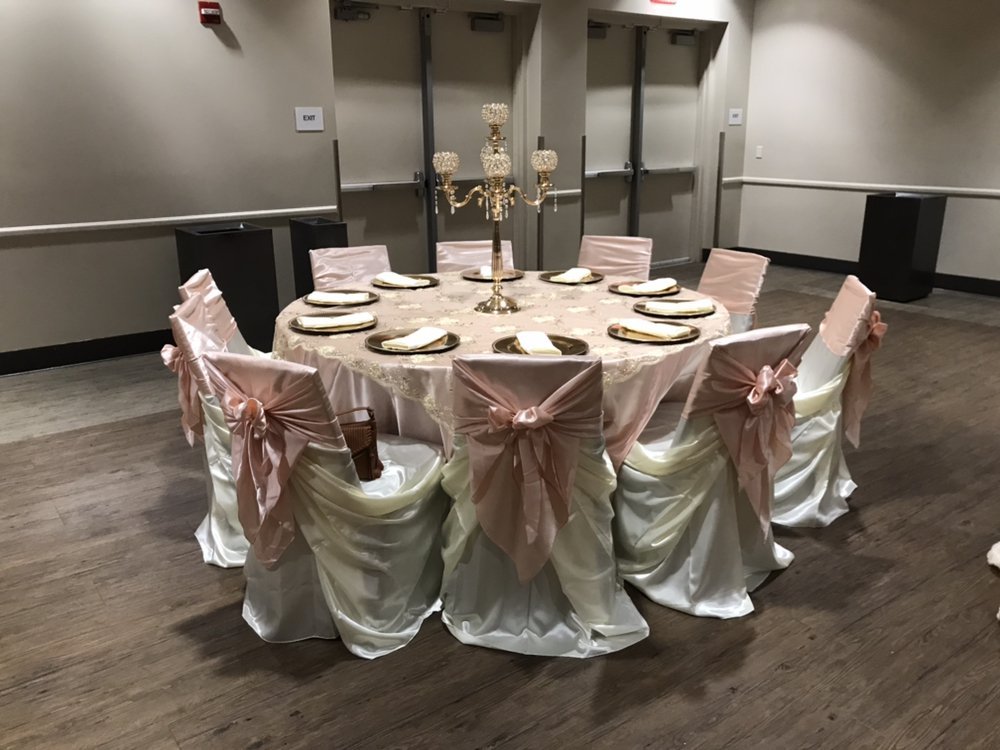 Table linens.jpg