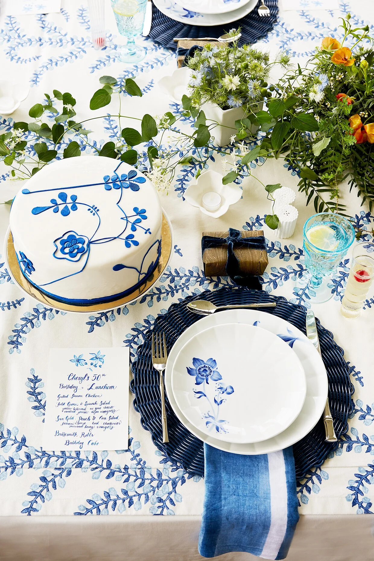 2019_0828_curatedtable_225f_WEB.jpg