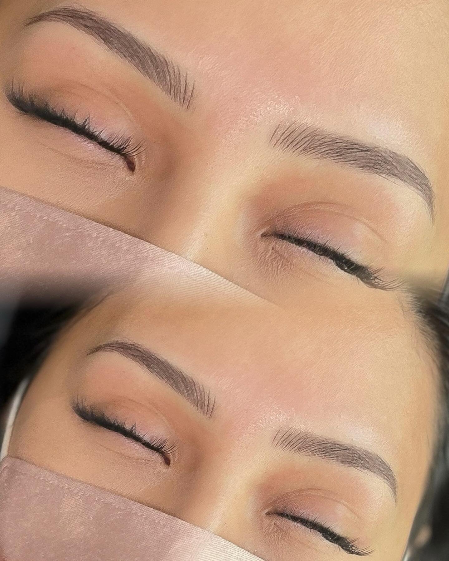 Defined but natural looking brows☑️

So mad I didn&rsquo;t get a proper before picture of these brows, this transformation was a major one! I can&rsquo;t wait to see them healed 🤍

.
.
.
.
.
.
.
.

#1111cosmetictattoo #seattle #seattlesalon #microbl