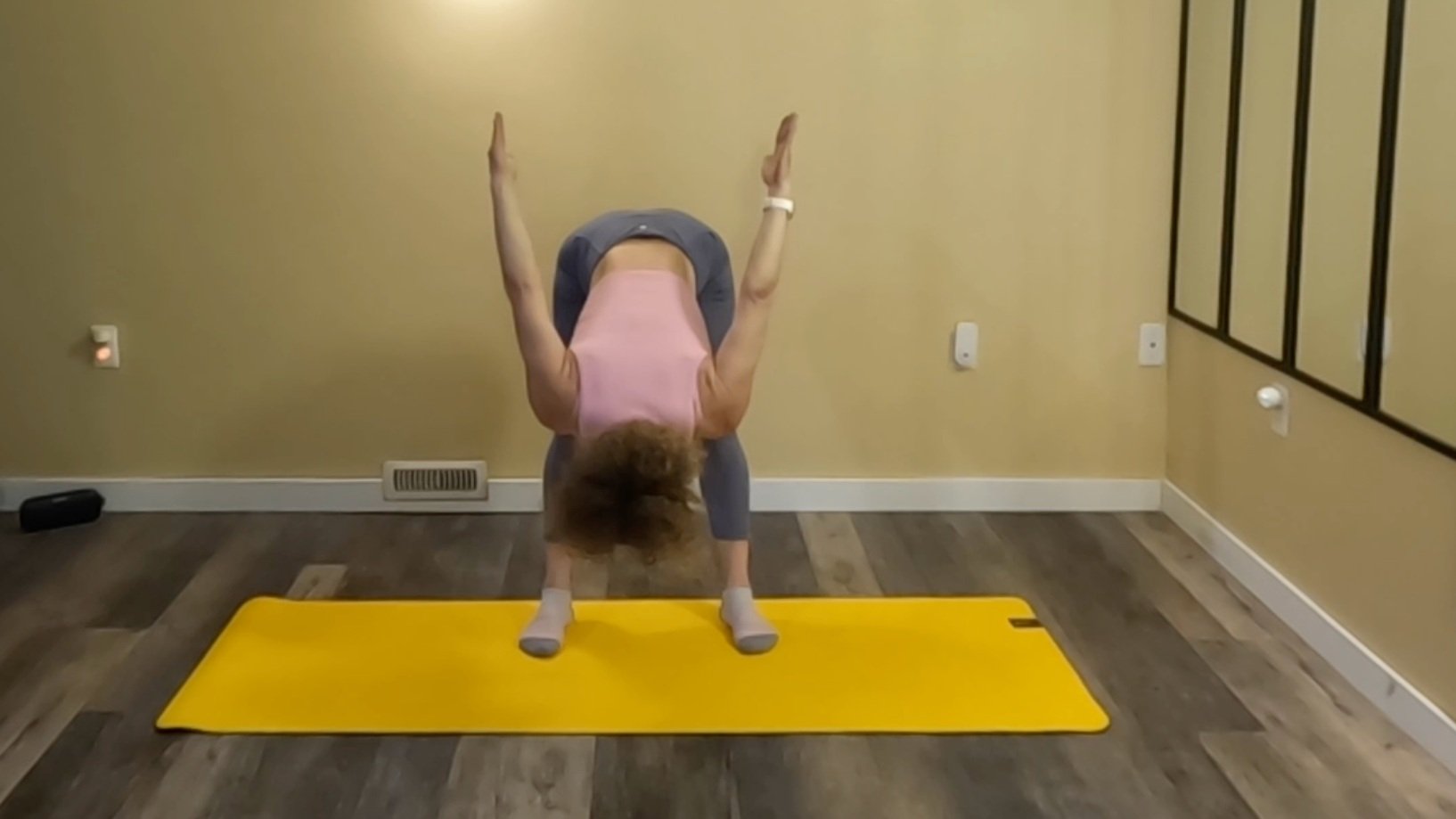 Hinge+Pose.jpg