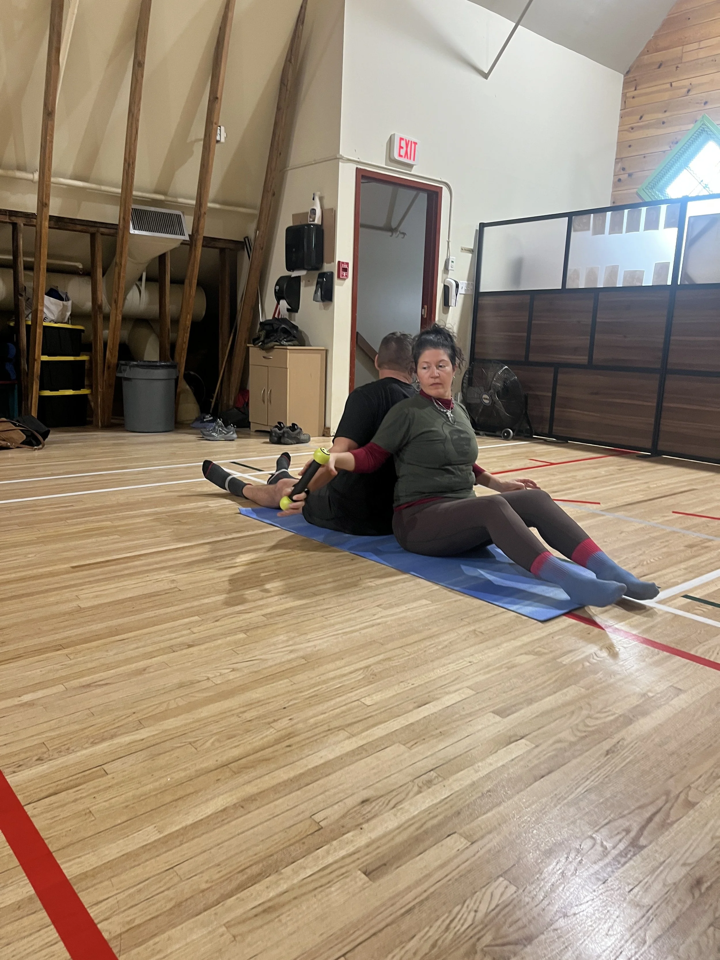 Fun partner Mobility and core workout at the Shawnessy Barn