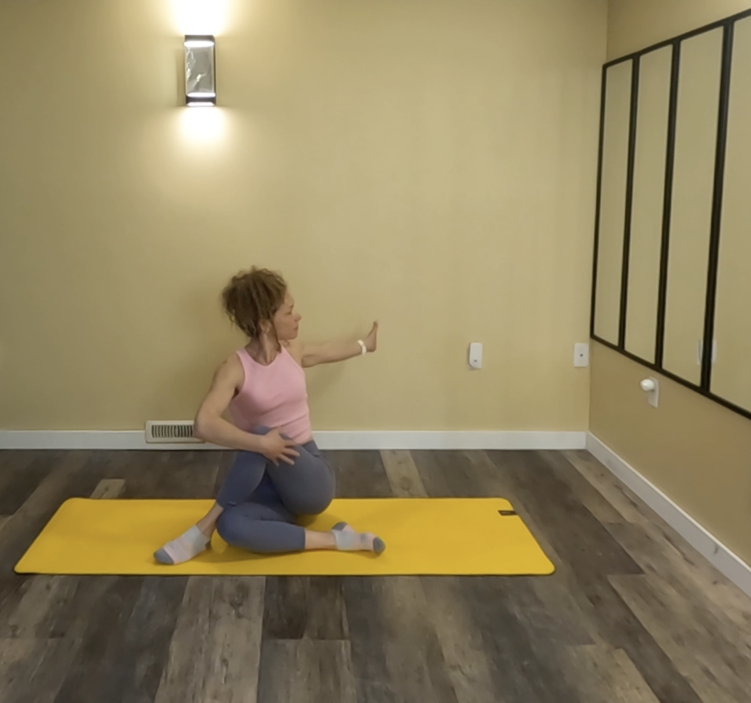 S seat Thoracic opener L Pose.png