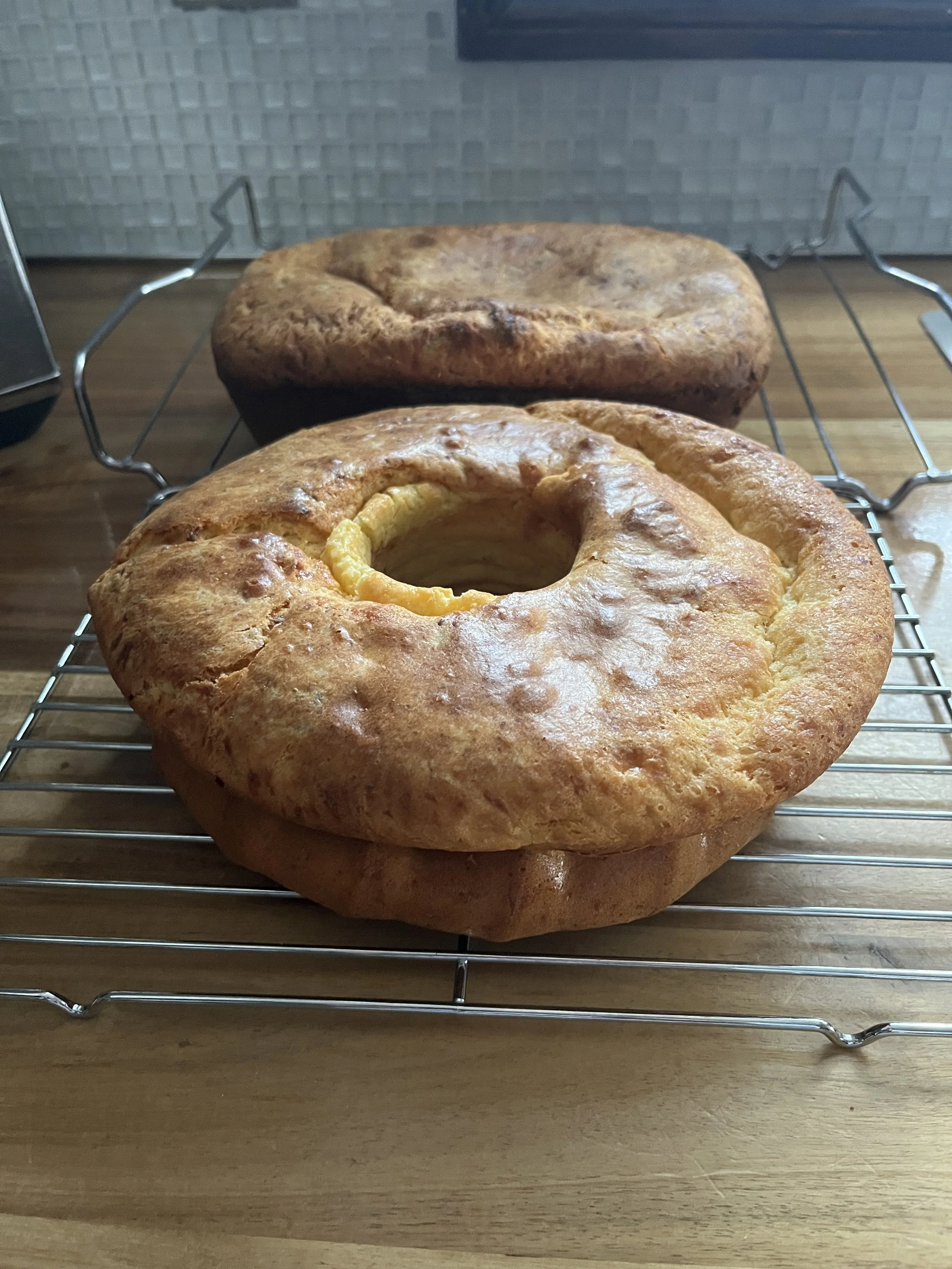 Cottage cheese bunt cake