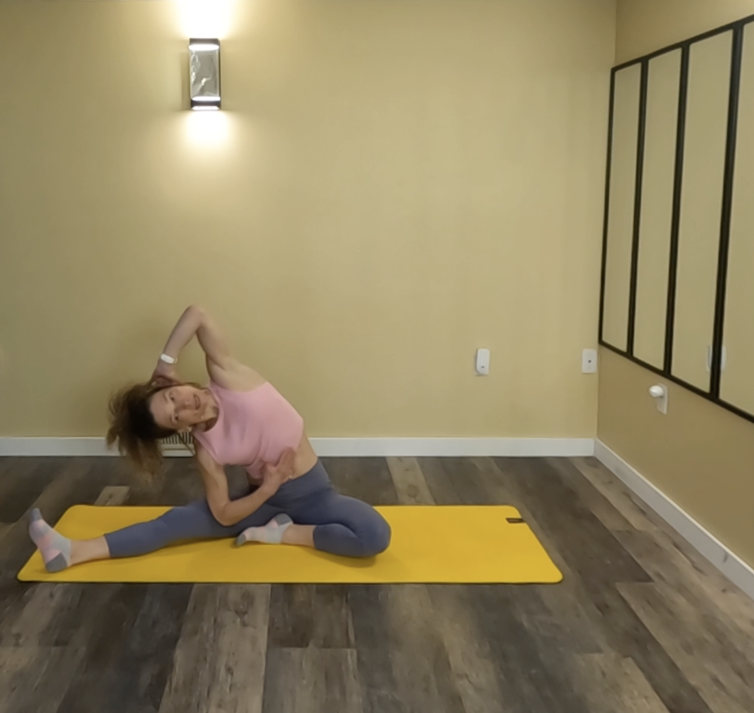 Seated Side Strtch Pose.png