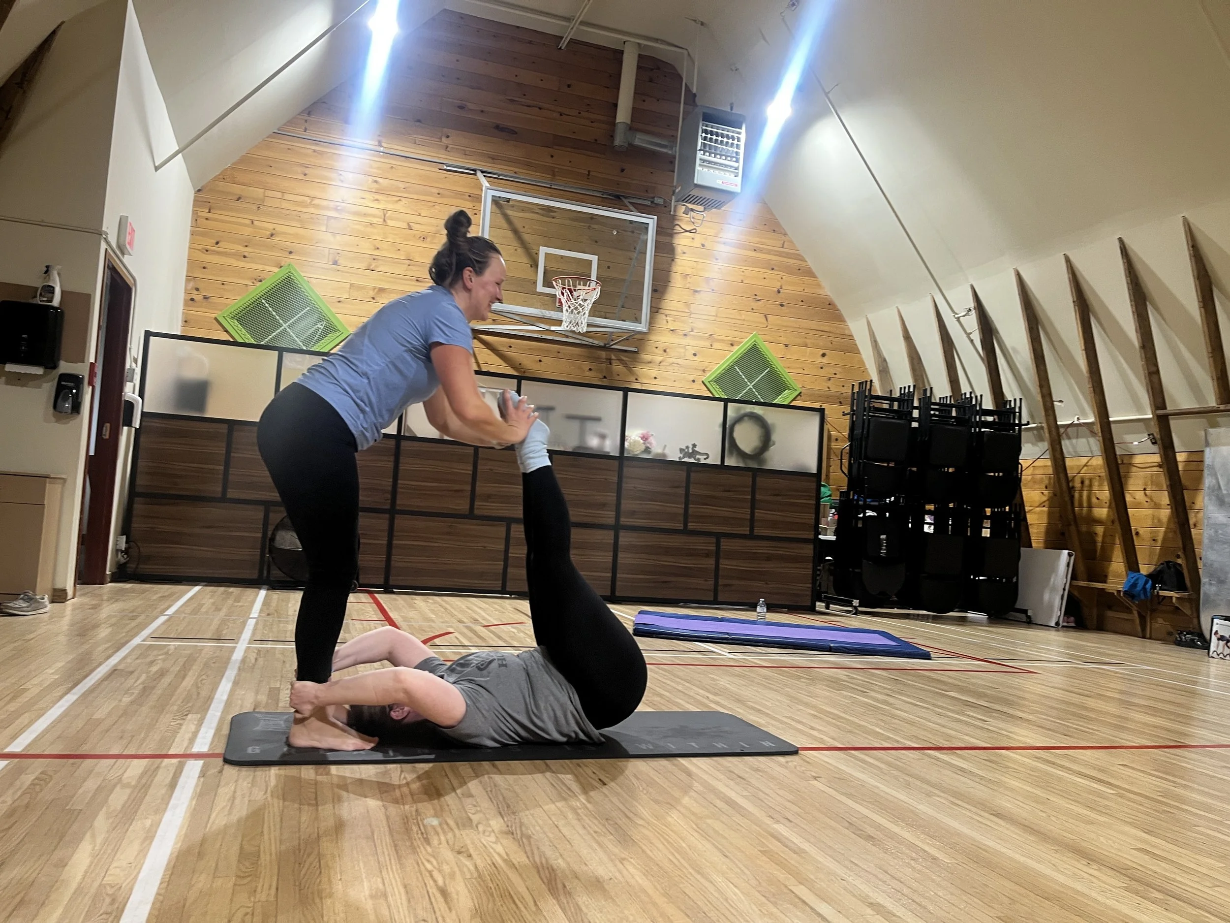 Fun partner Mobility and core workout at the Shawnessy Barn