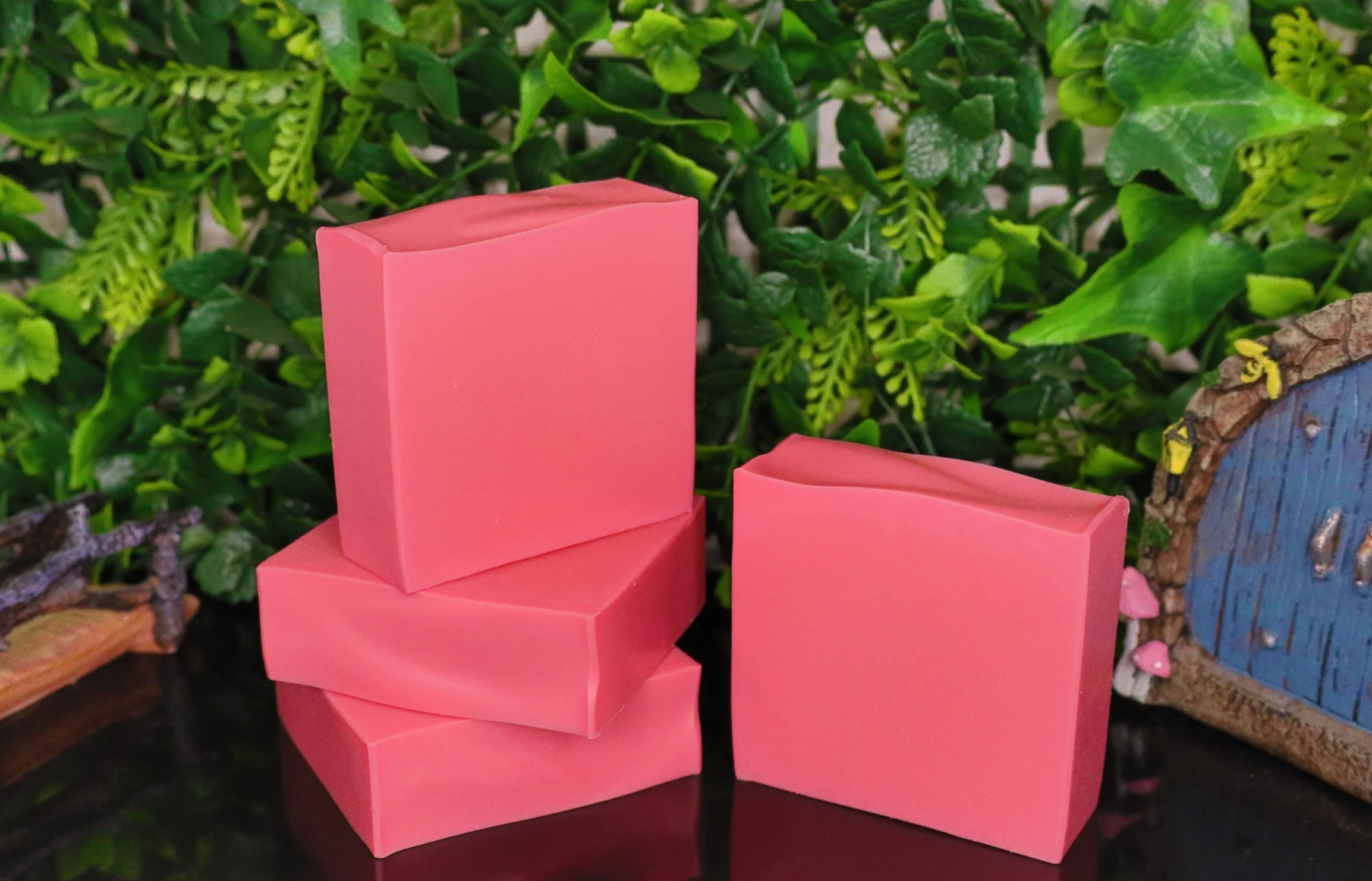 Black Amber & Musk Goats Milk Soap ~ Earth Essence Collection ~ NAKED Single & Bulk Buy Soap Packs