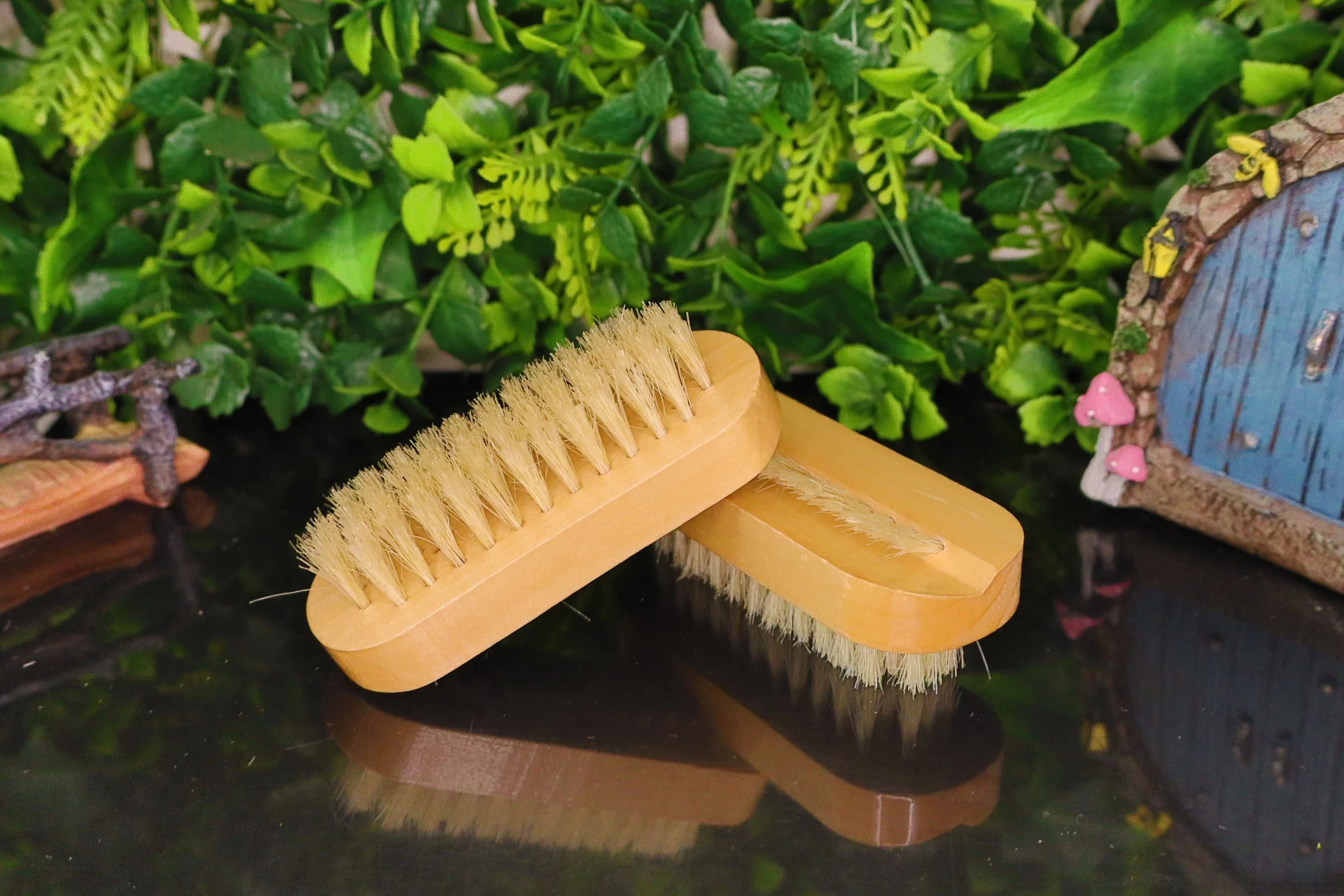 Nail Brush Oval 2.JPG