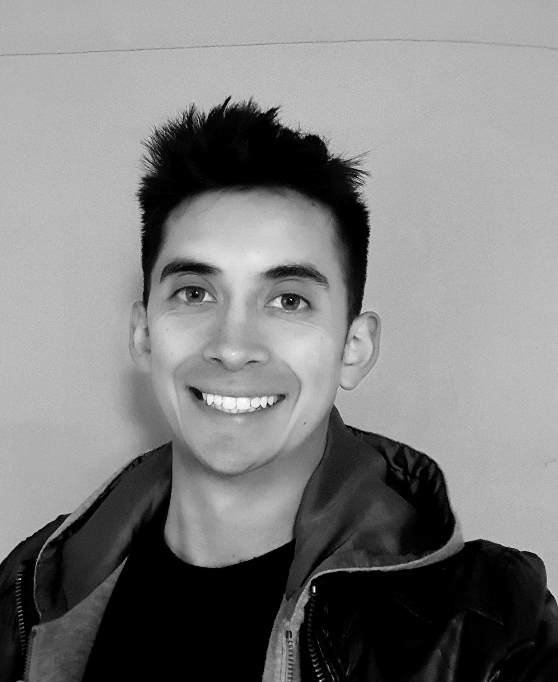 Danny Loza headshot