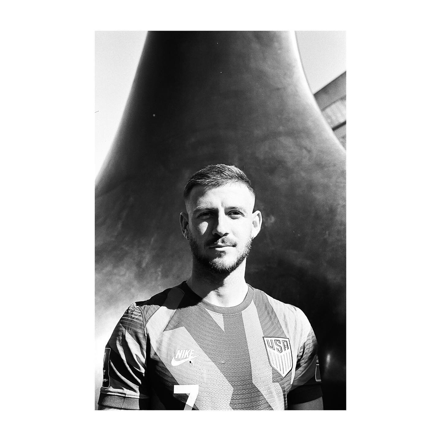 new beginnings in dallas
shot on film for @clubeleven magazine
#fcdallas #paularriola #mls #usmnt #soccer #analogfootball #soccerphotography
