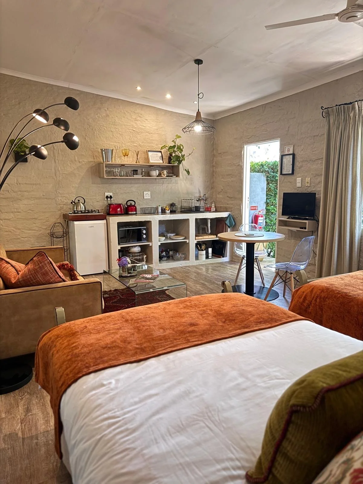 The Red Room (4).JPG