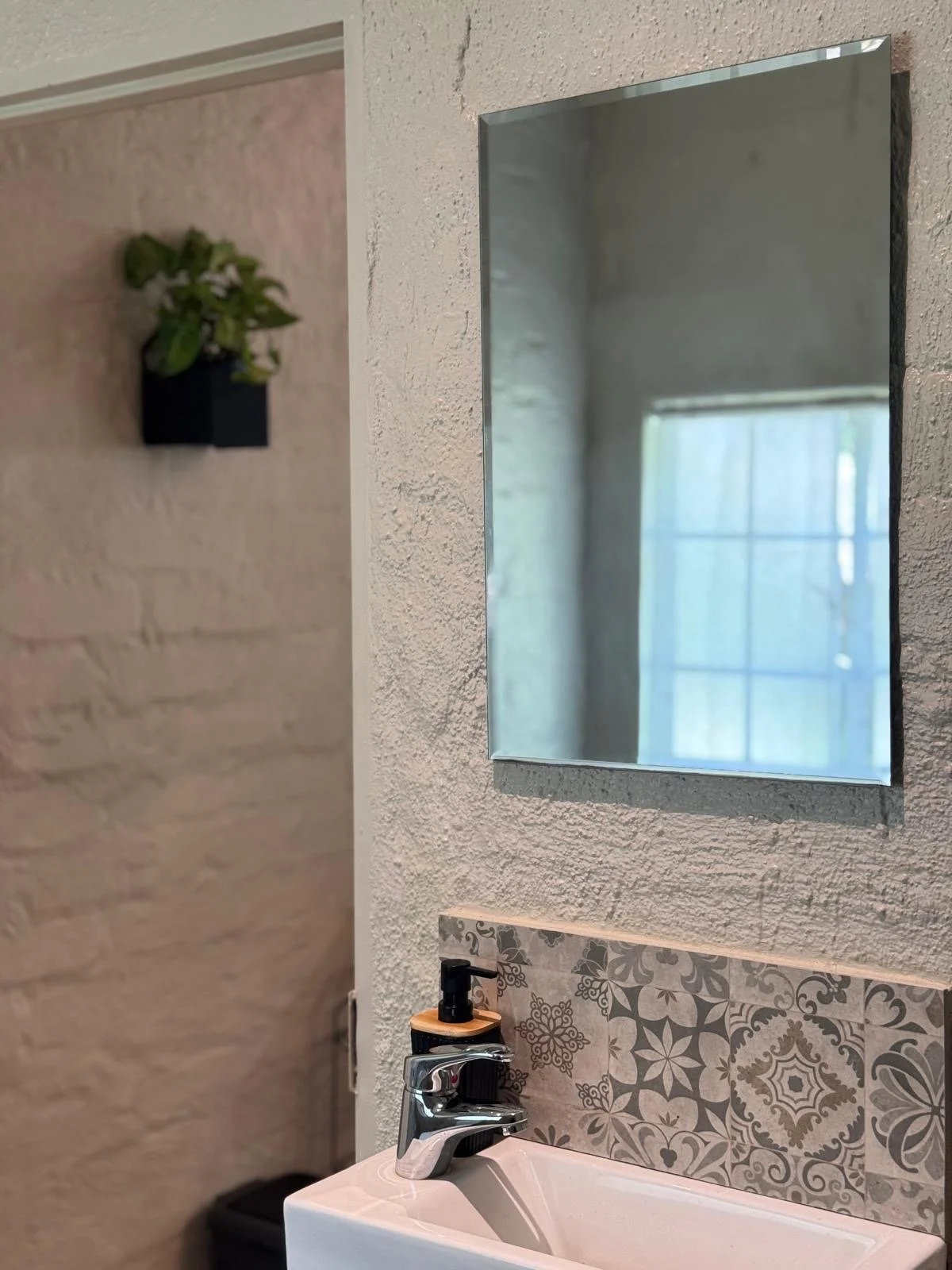 The Red Room (13).JPG