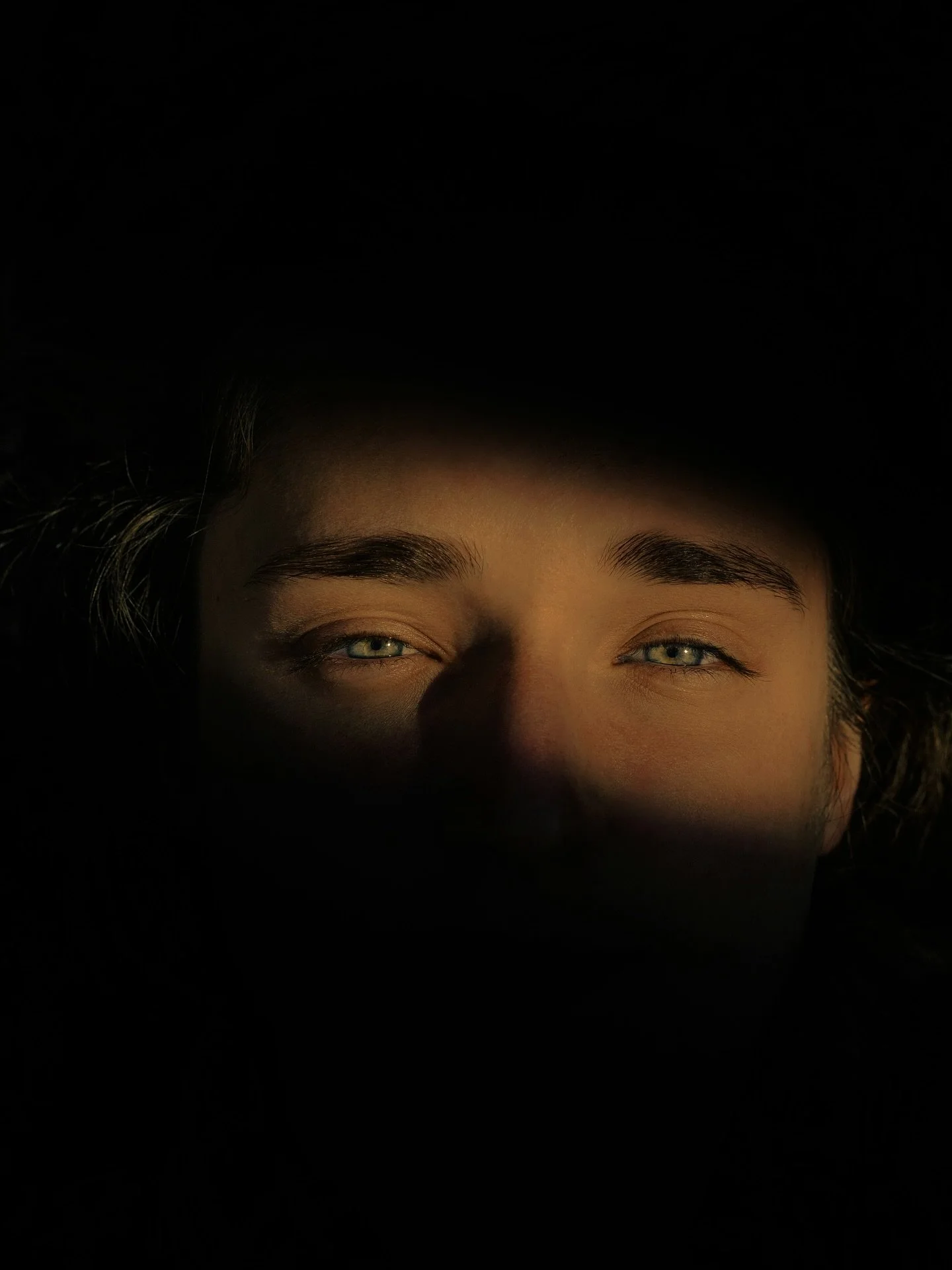 Fragrances tell volumes without speaking a word. Have a good story. 
____________________
#fragrance #perfume #scentoftheday #nicheperfume #indiefragrance #instamood ph. Seth Johnston