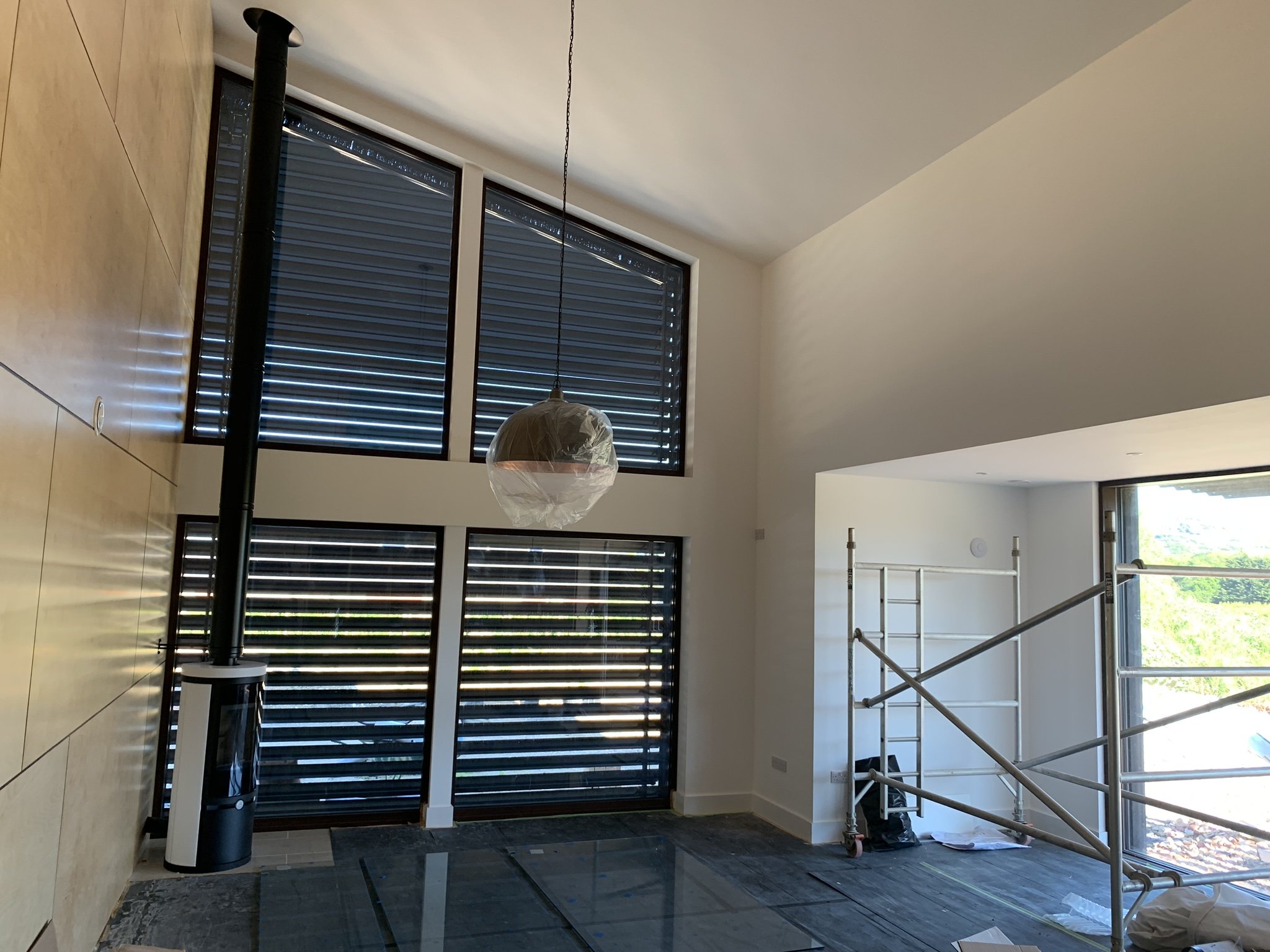 external+louvres+window+shading+louvres+exterior+blinds+sunshield+uk+uk0042.JPEG