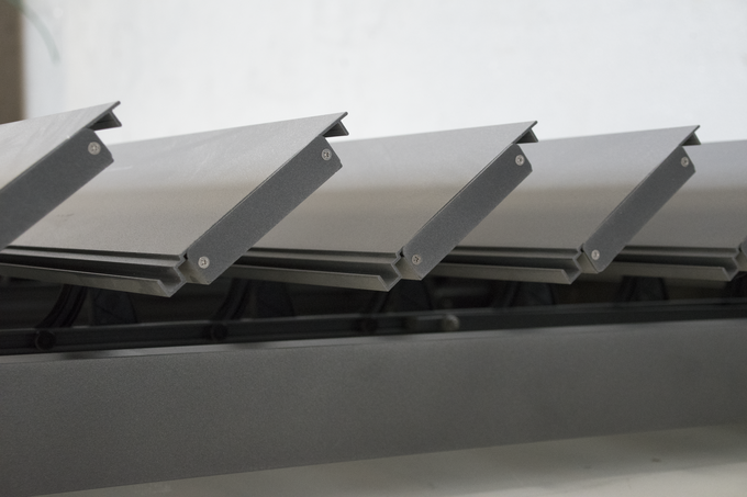 close up 150-E external aluminium louvres