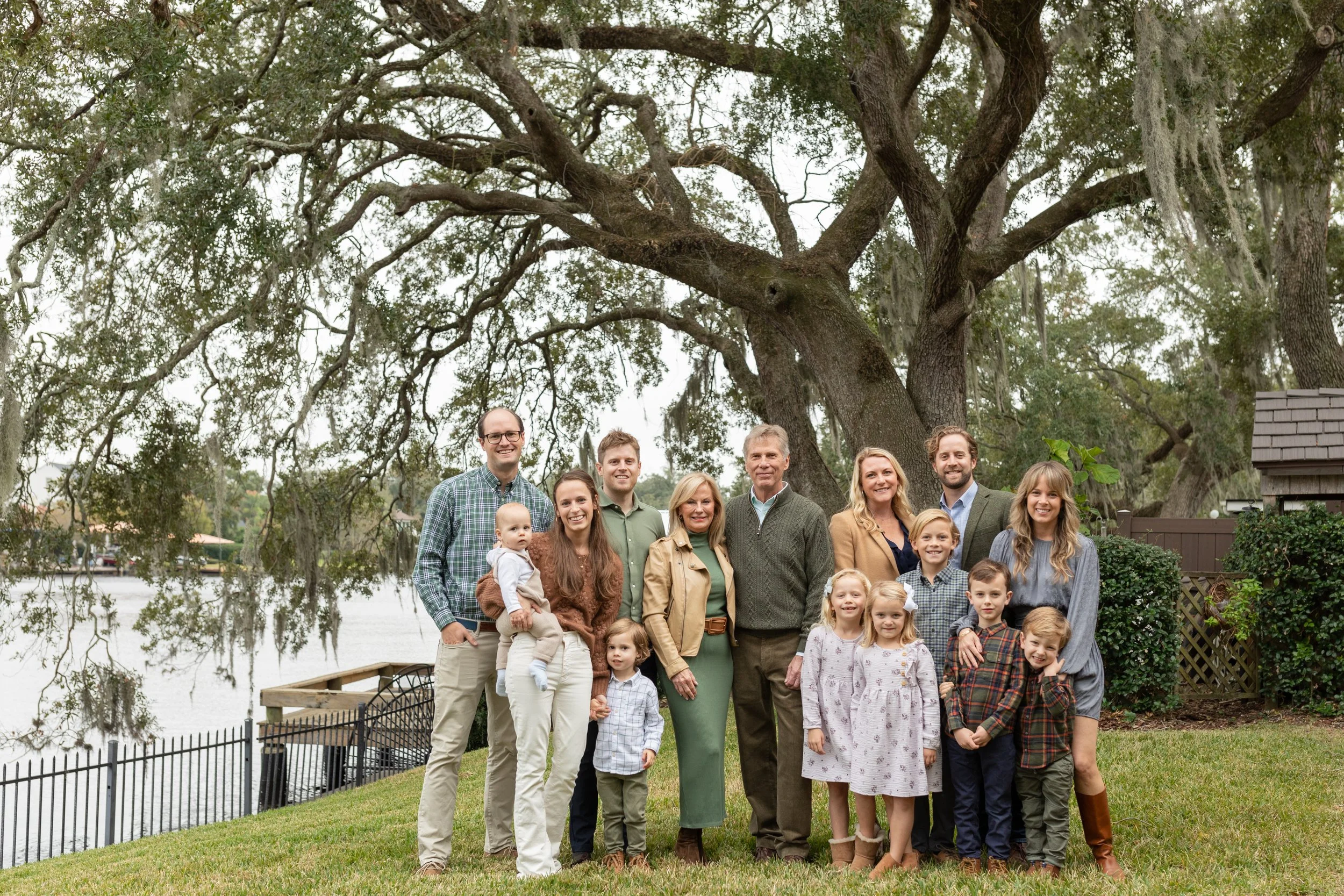 Family_Michaelis_112322_041.jpg