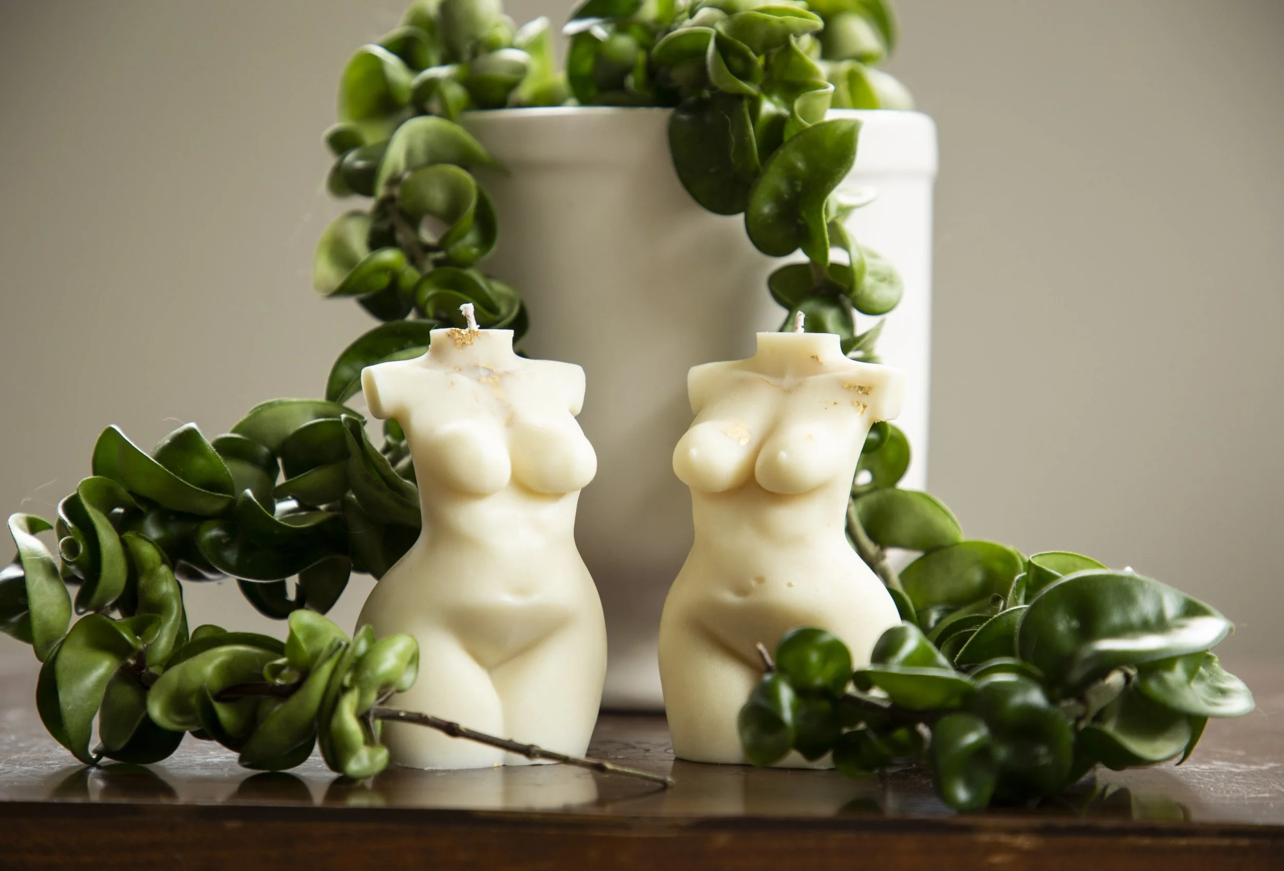 Divine Feminine - CURVY