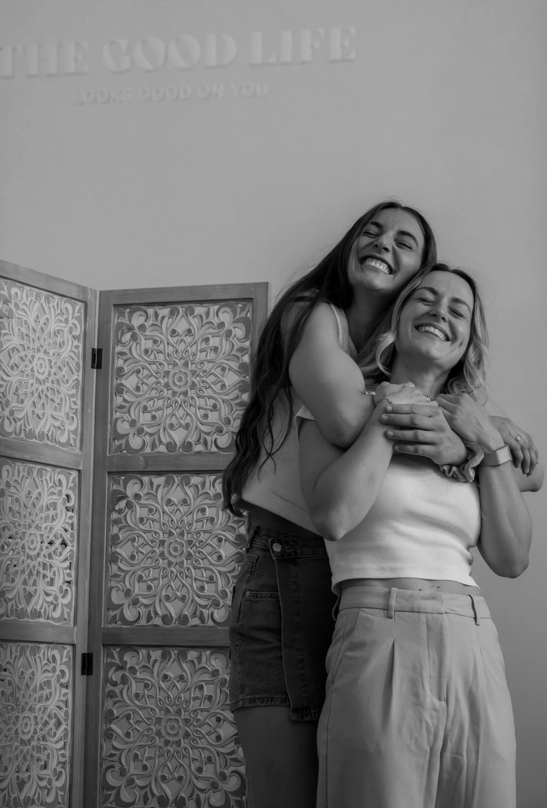 Julia Hermann und Theresa Rosenstatter von Root and Flow beim Event zur Good Life Collection
