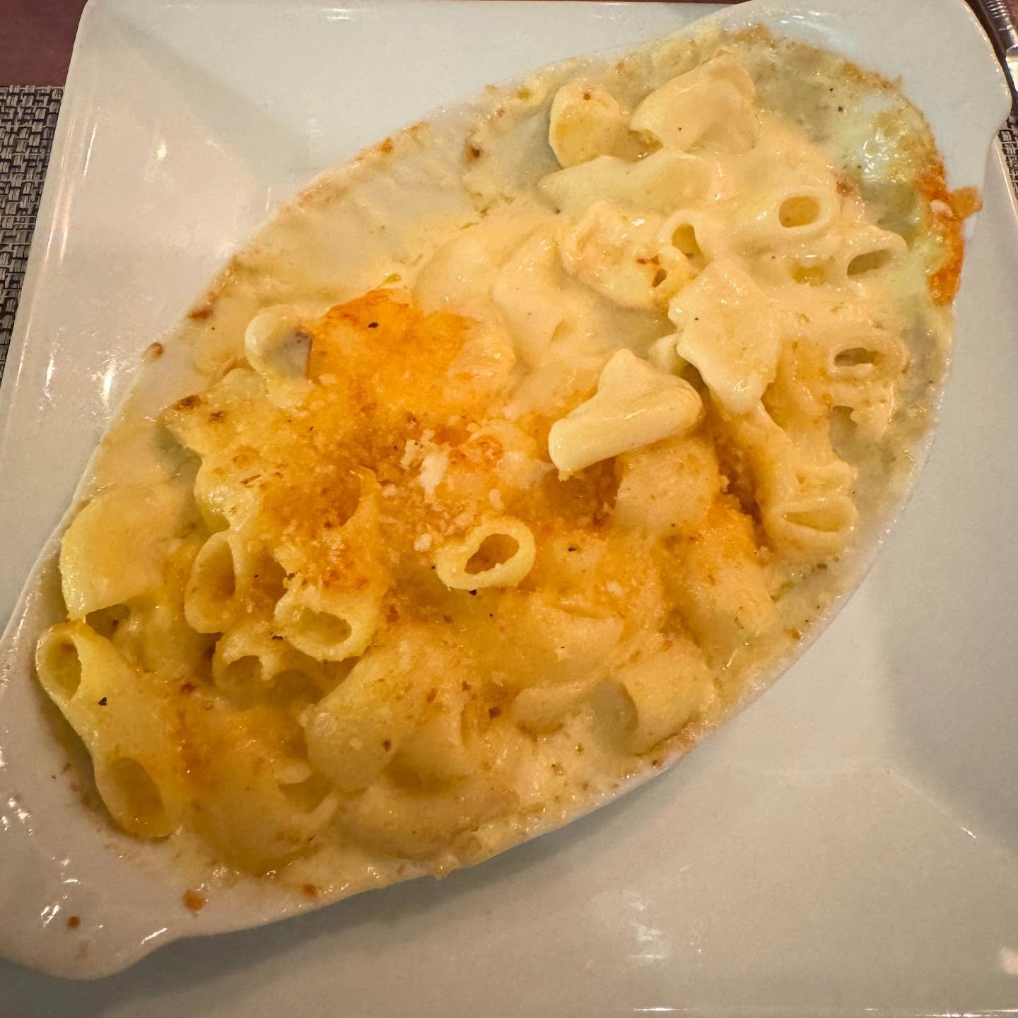 When I was on TV, I used to do a weekly food segment, which took me to some great restaurants! 
This past fall, I went back to Rehoboth and visited my favorite- The Federal Rehoboth🍤
The food is great, service is outstanding and the people are amazi