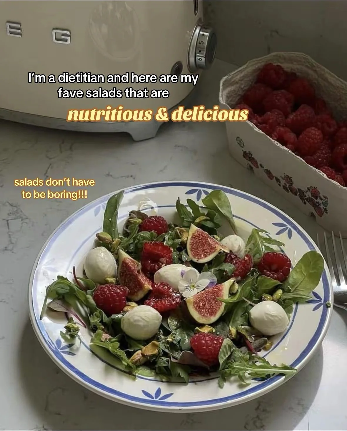 heading into the warmer weather &mdash;&gt; salad season!!! 

what&rsquo;s your go to salad? expanding my recipe book!!! 🥗 

#saladinspo #healthyeats #highfibre #guthealthdietitian #nutritionistsofinstagram