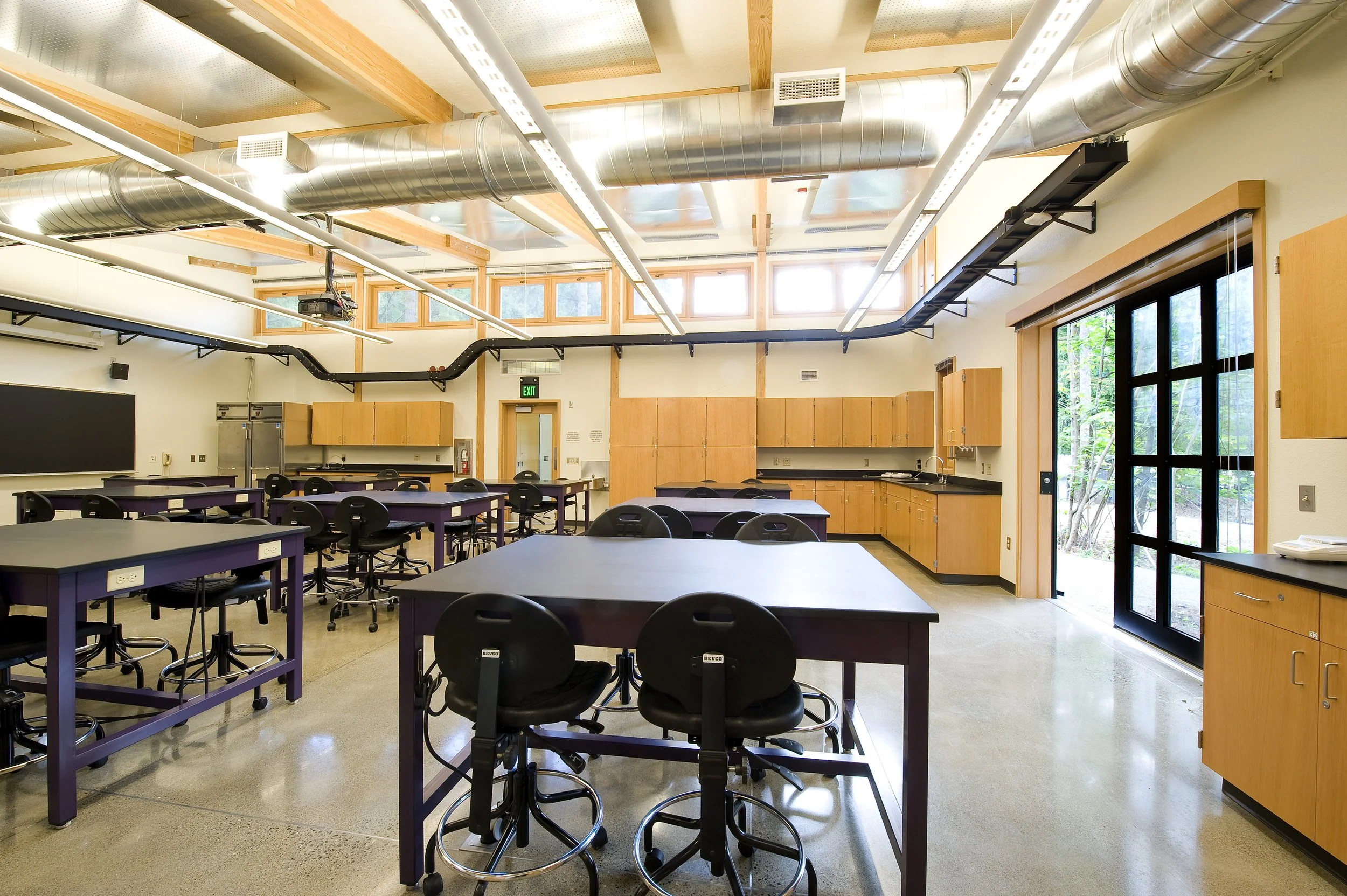 _inside lab MEB6556.jpg