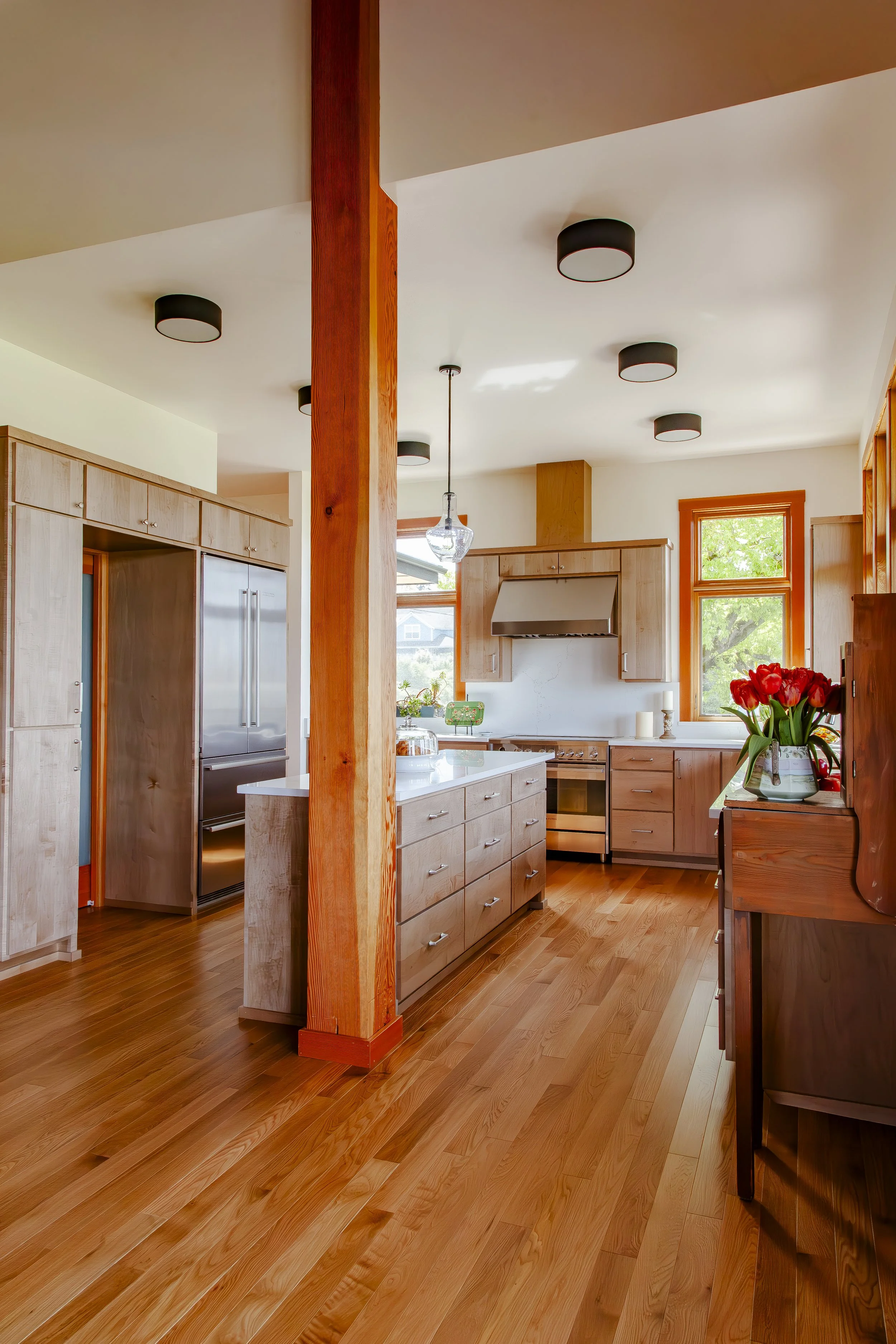 2026-HKPA_Bay-View-Residence_Kitchen_05.jpg