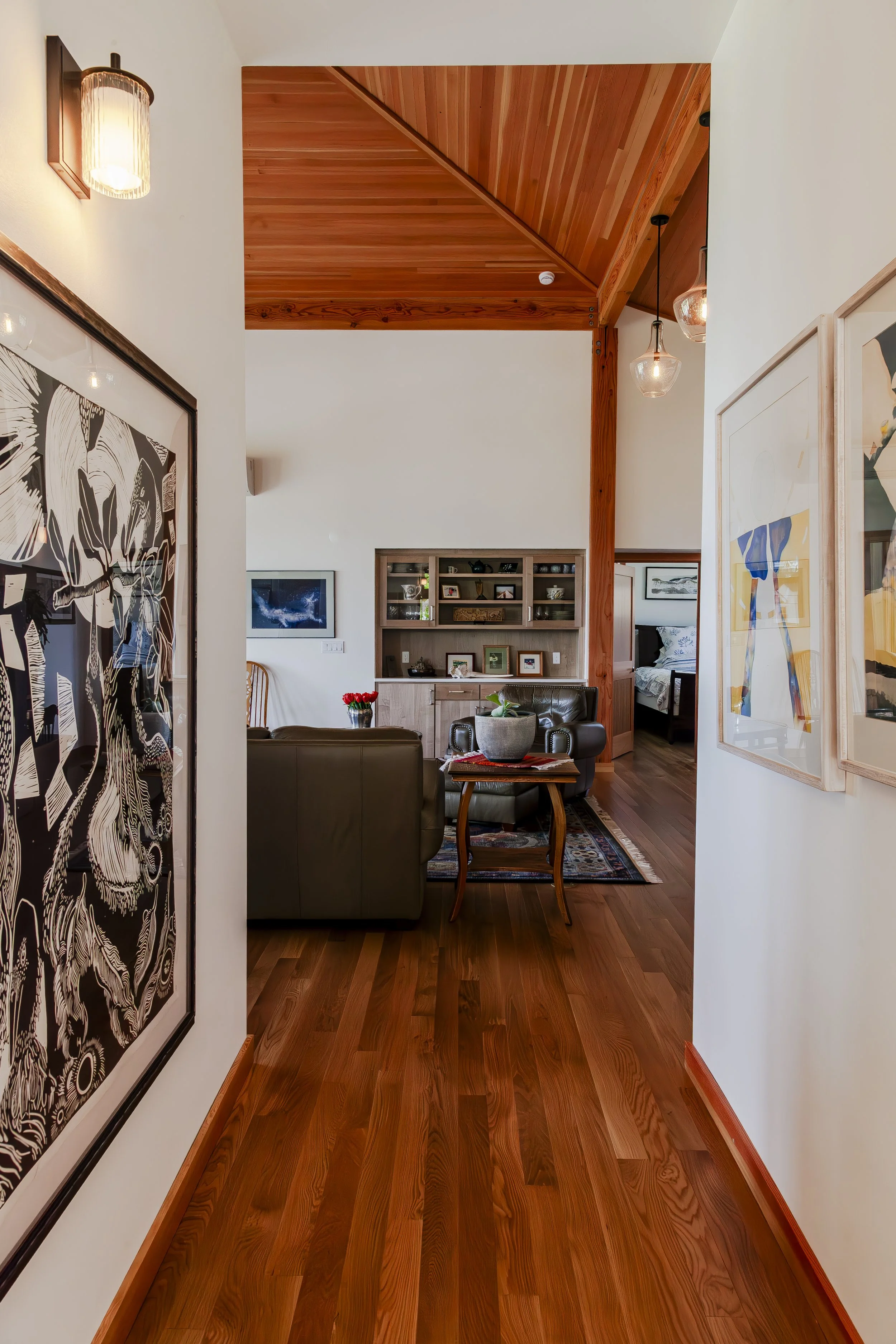 2026-HKPA_Bay-View-Residence_Living-Room_34.jpg