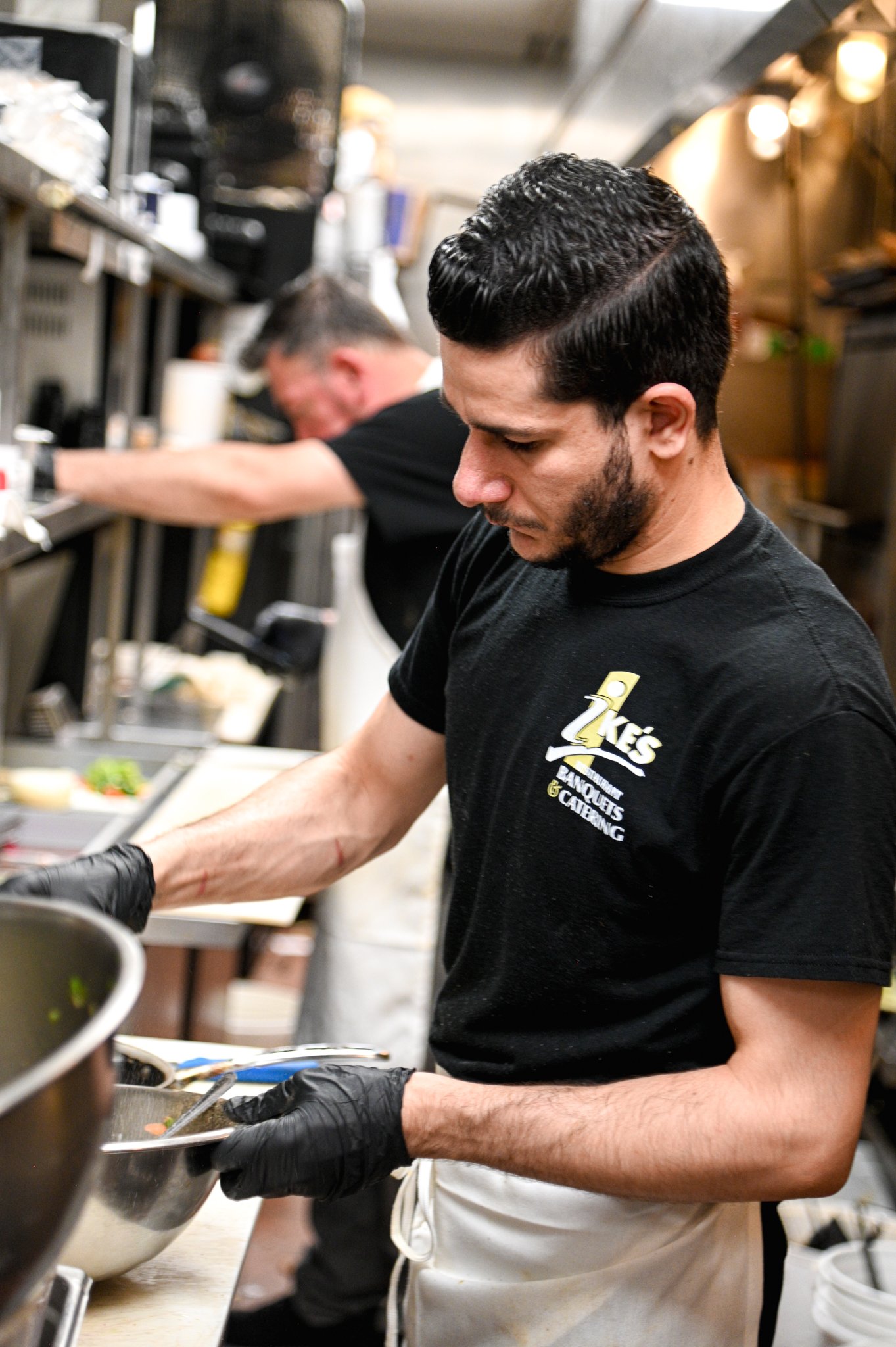Behind every delicious dish is a team of passionate chefs bringing the heat, heart, and hustle to your plate. 🔥👨&zwj;🍳 From sizzling grills to final garnishes, at Ike's, it's all crafted with care, just for you.

⏰ Open today from 11am to 10pm for