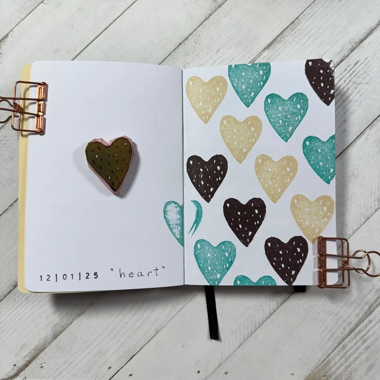 I'm also slowly working on #carvedecember2025 

It takes me a while to hand carve each stamp so I'm a little behind but I'm enjoying every minute 🥰