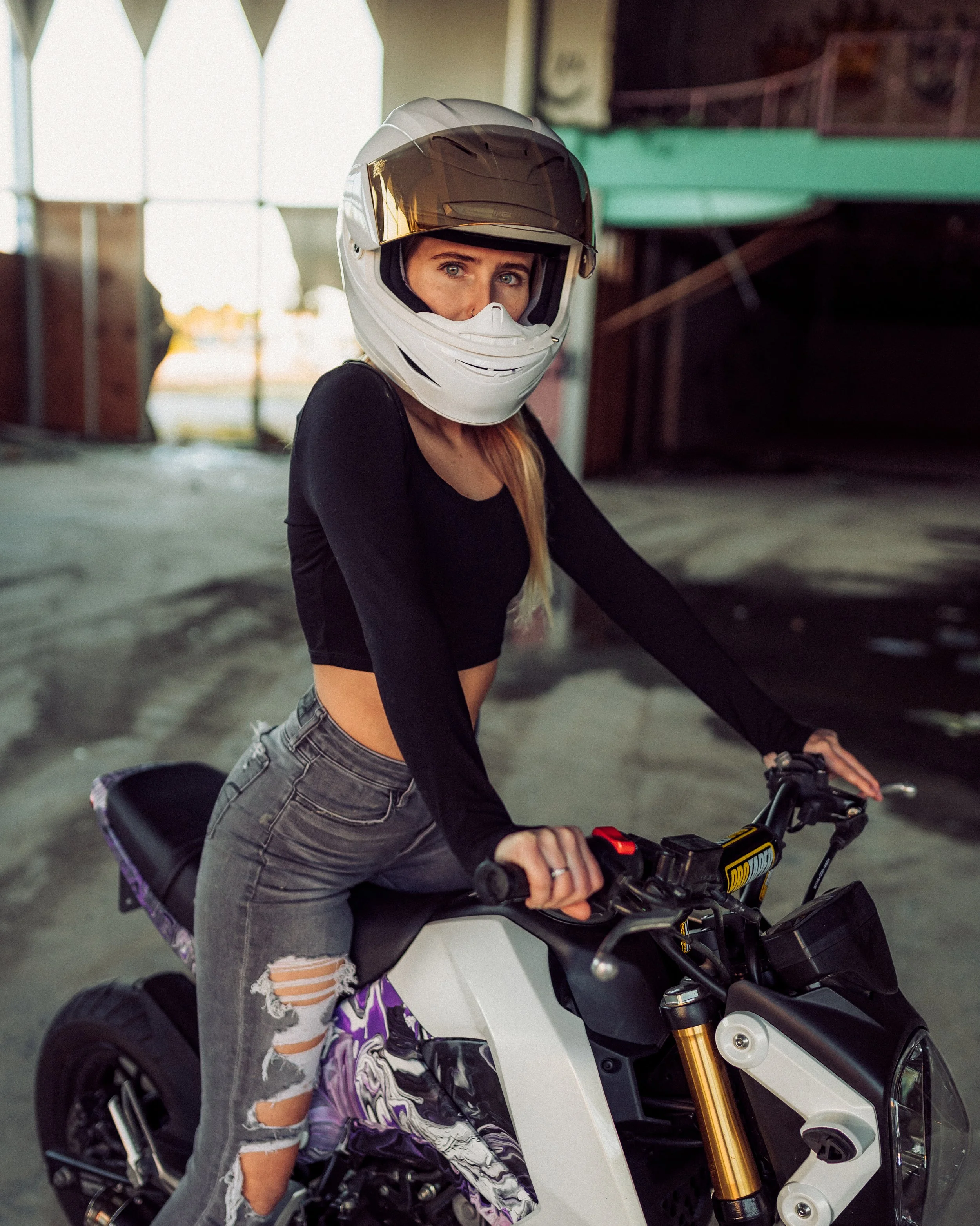 MAKAYA_Abandon Building-07981-2.jpg